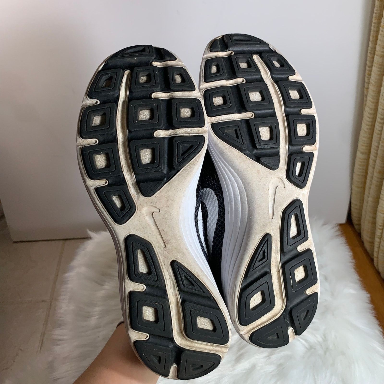 Nike Nike Women's Athletic Shoes size 7 Size US 7 / IT 37 - 4 Thumbnail