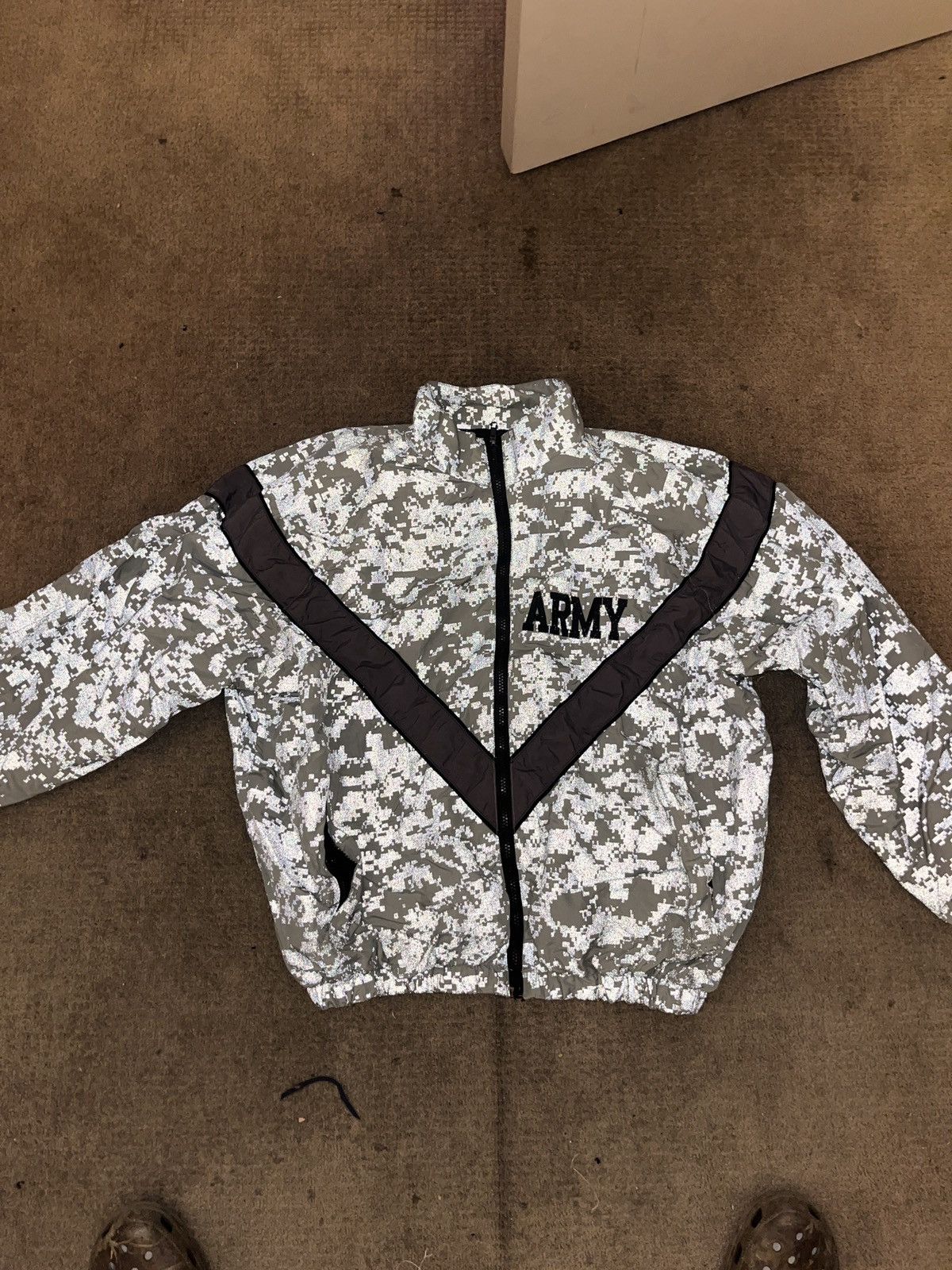 Vintage Vintage Reflective Army Windbreaker Size US XL / EU 56 / 4 - 1 Thumbnail