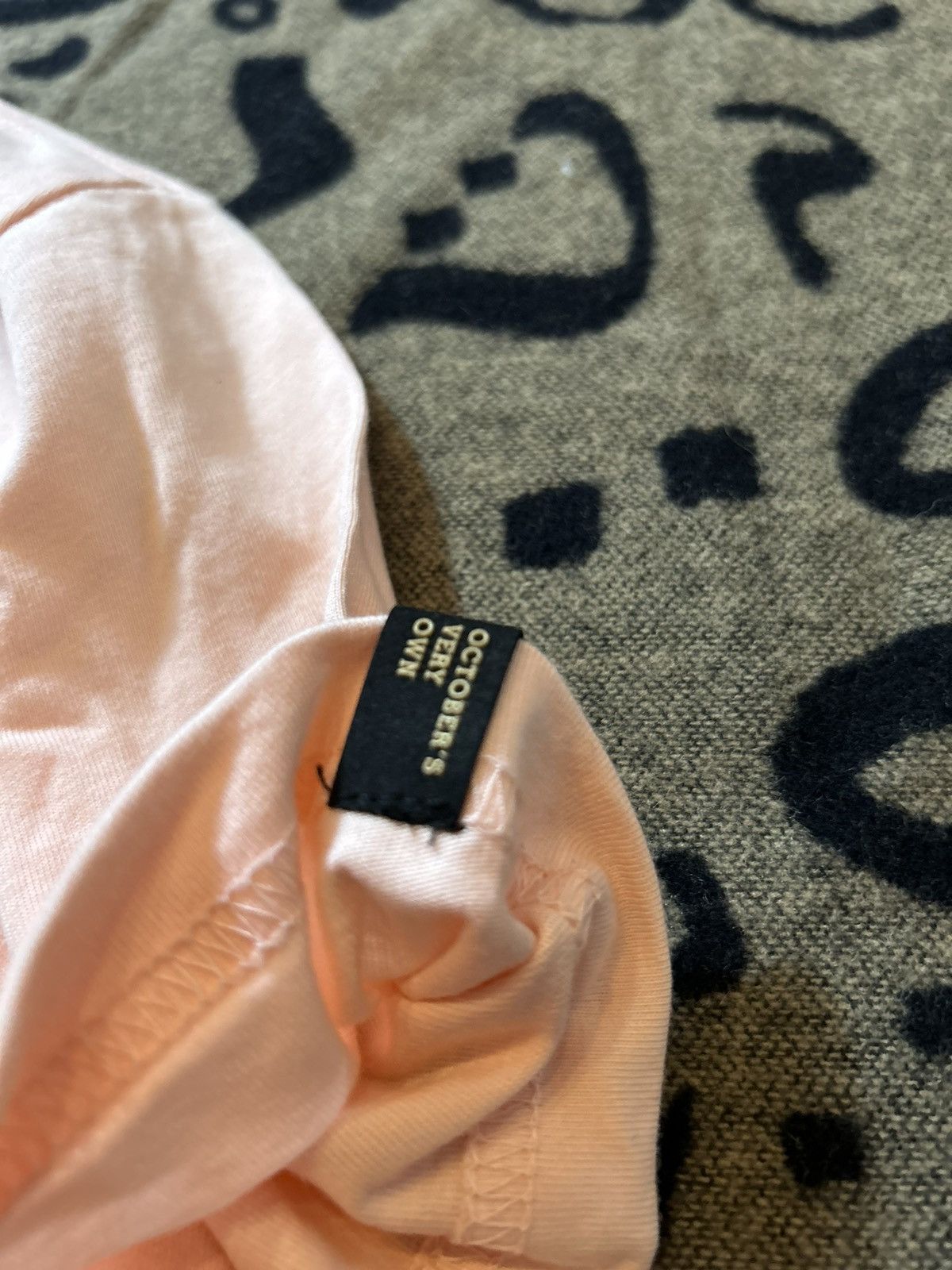 October's Very Own 2019 Omega Tshirt Size US L / EU 52-54 / 3 - 6 Thumbnail