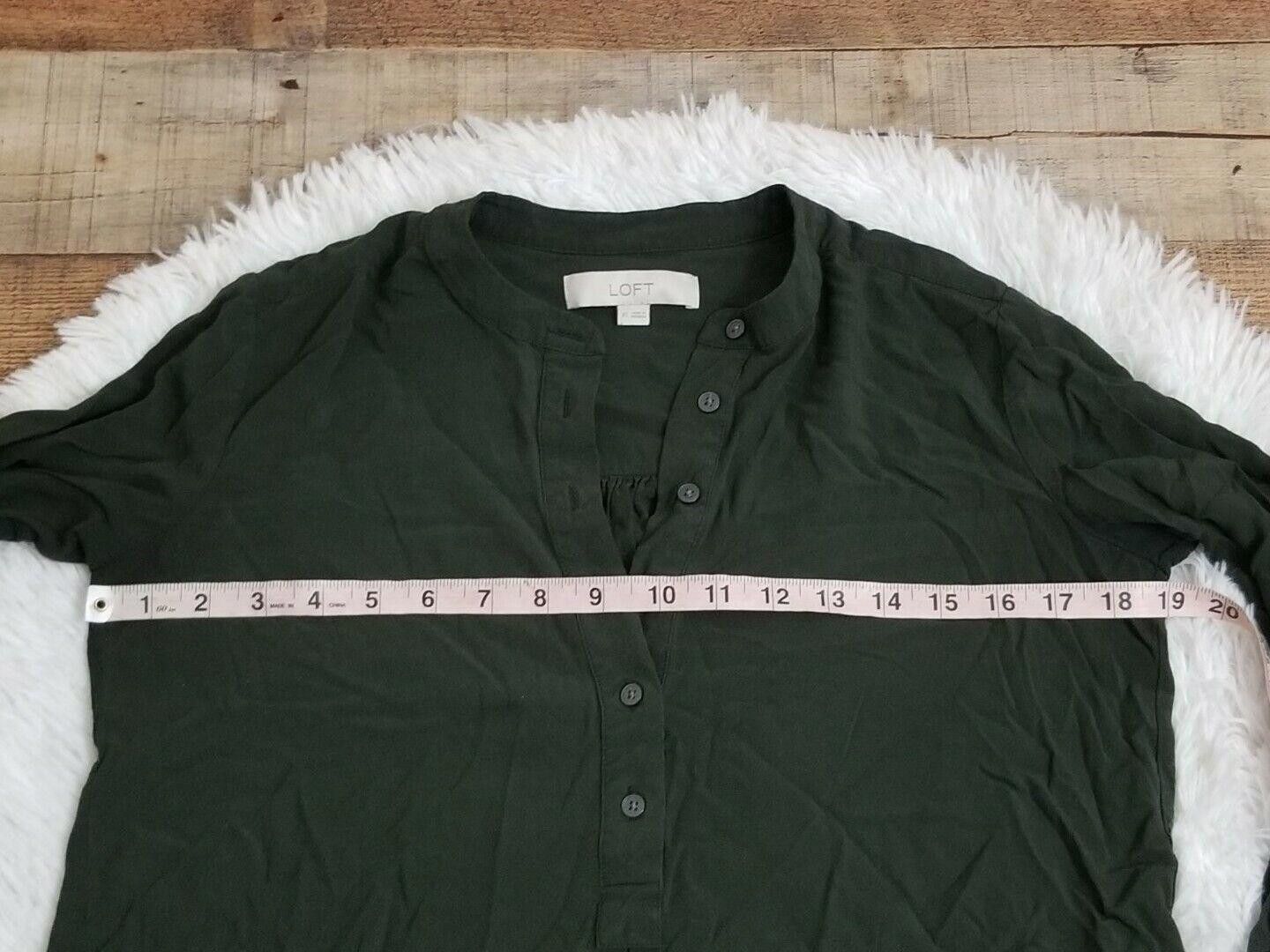 Ann Taylor Ann Taylor Loft Top Extra Small Green Long Sleeve V Neck Size XS / US 0-2 / IT 36-38 - 6 Thumbnail
