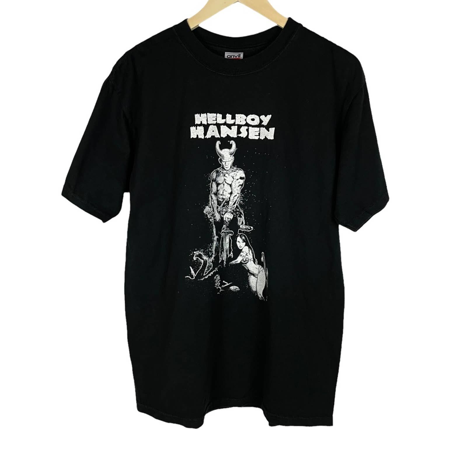 Hell boy anvil Blk tag popular tshirt