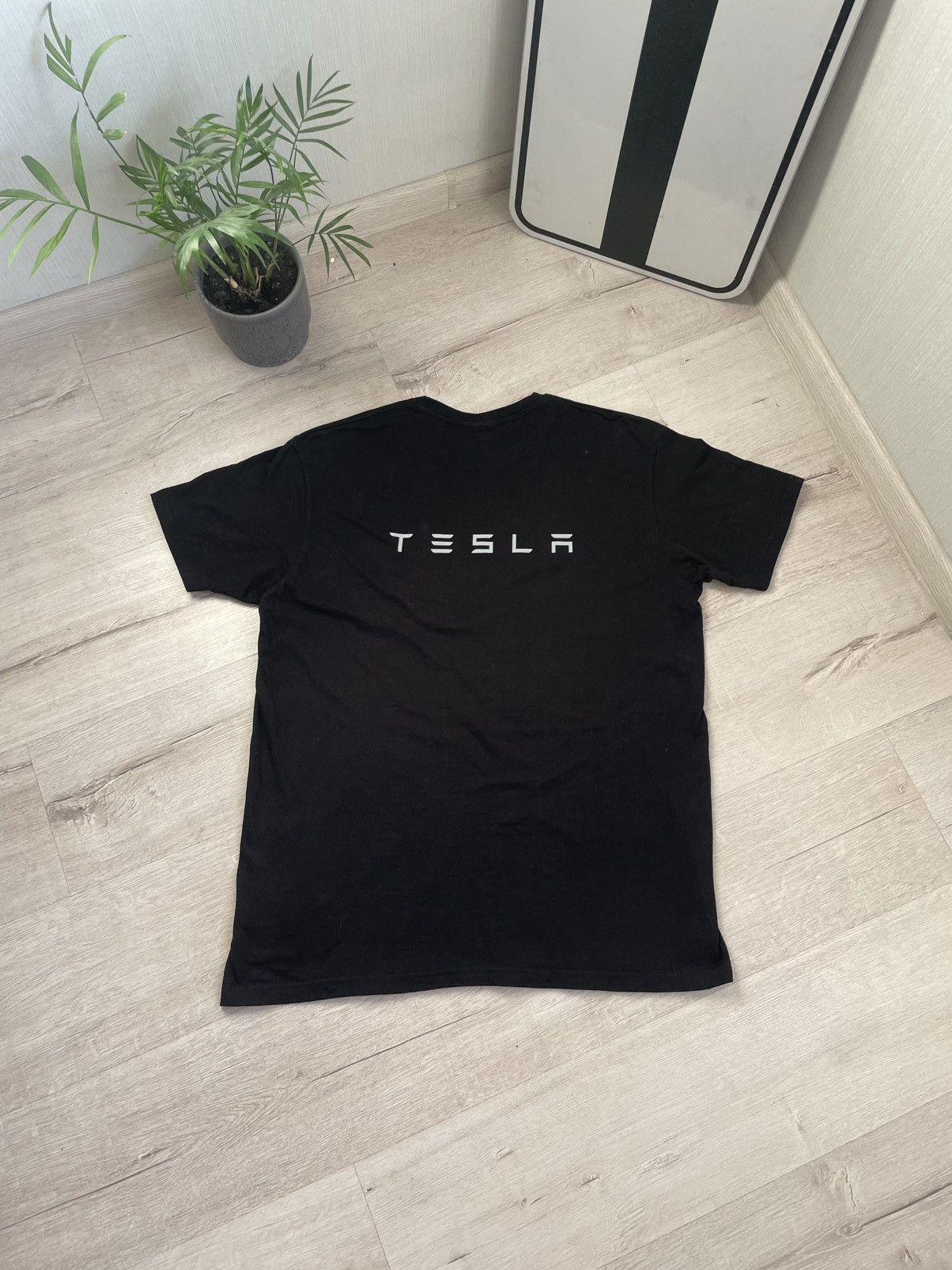 Other Rare Tesla T-shirt With Minimalistic Big Logo Y2k Hypebeast Size US XL / EU 56 / 4 - 10 Thumbnail