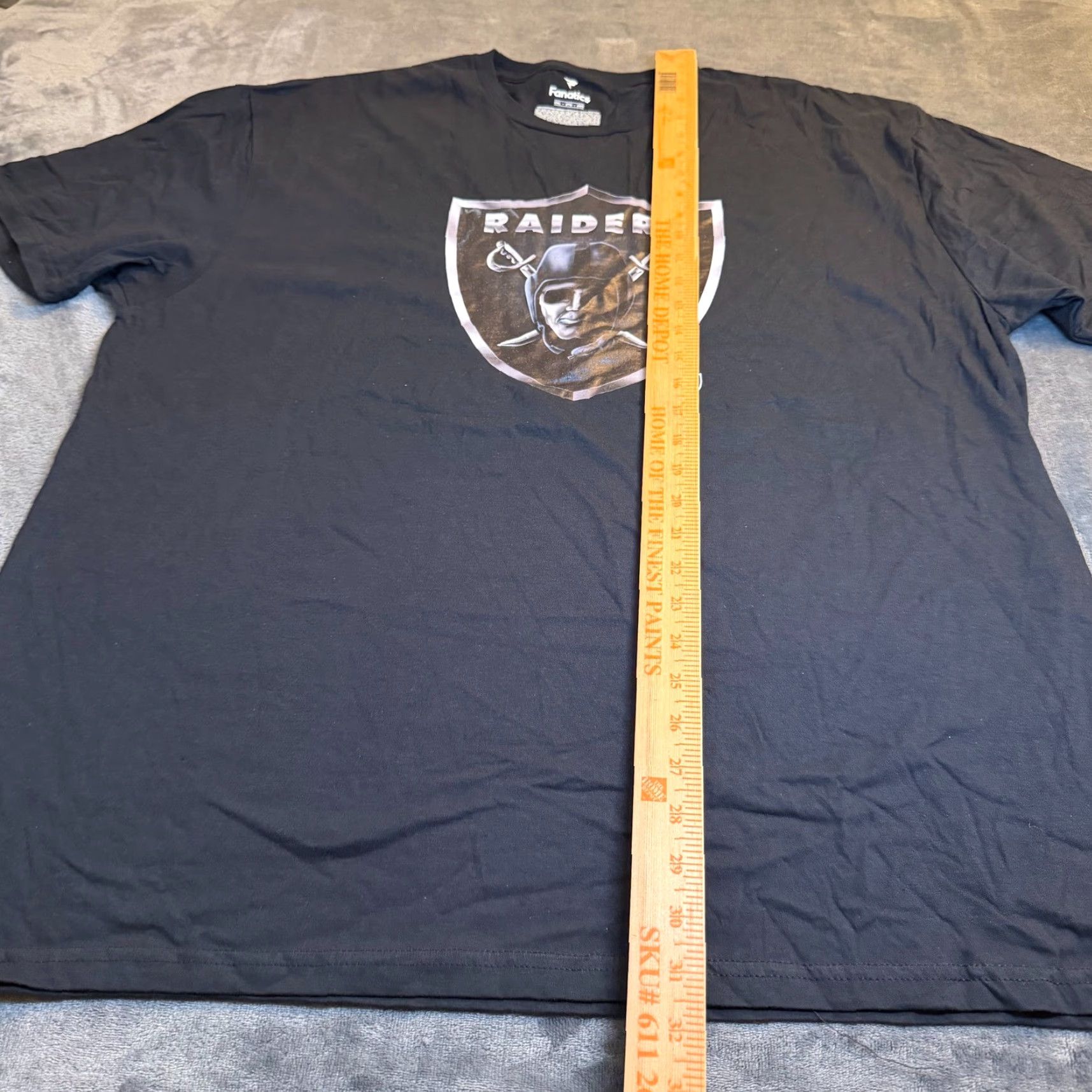 Vintage Fanatics Las Vegas Raiders NFL Shield Logo Black T Shirt Men's 2XL XXL Size US XXL / EU 58 / 5 - 7 Thumbnail