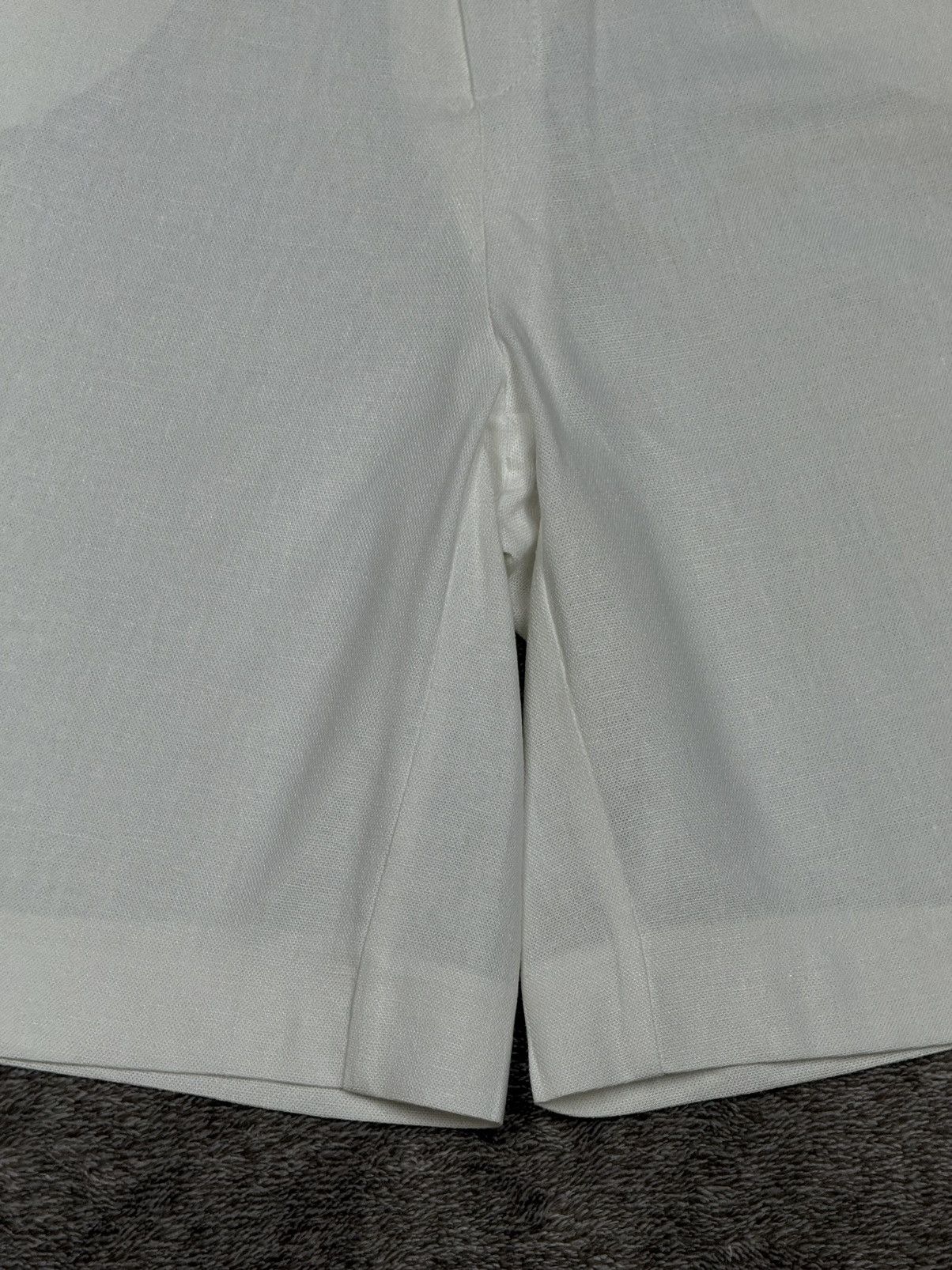 Chanel Chanel Off White Linen Textured Pleat Pocket Shorts Size 34 Size 24" / US 00 / IT 34 - 4 Thumbnail