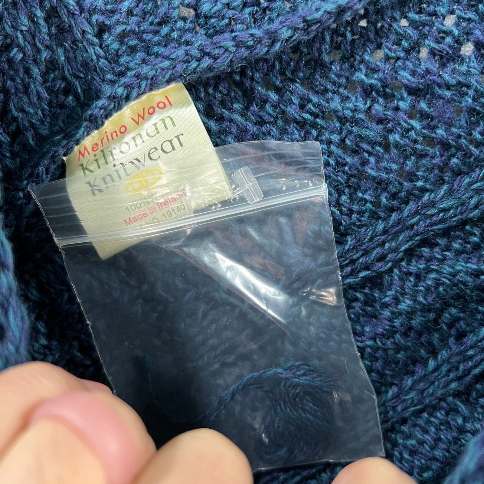 Aran Crafts Kiironan Merino Wool V-Neck Poncho Atlantic, XL/XXL Size XL / US 12-14 / IT 48-50 - 5 Thumbnail