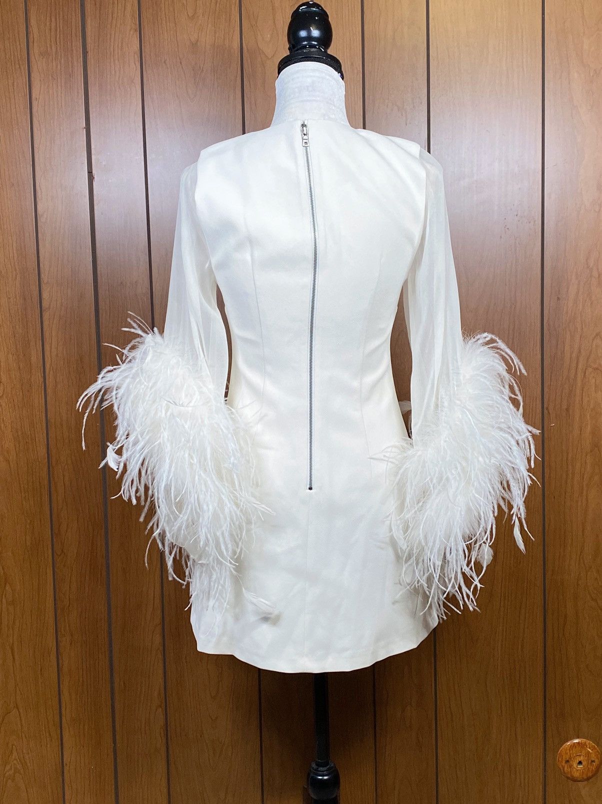 Alice + Olivia Alice + Olivia Izola Feather-Trim Minidress size 2 Size XS / US 0-2 / IT 36-38 - 8 Thumbnail