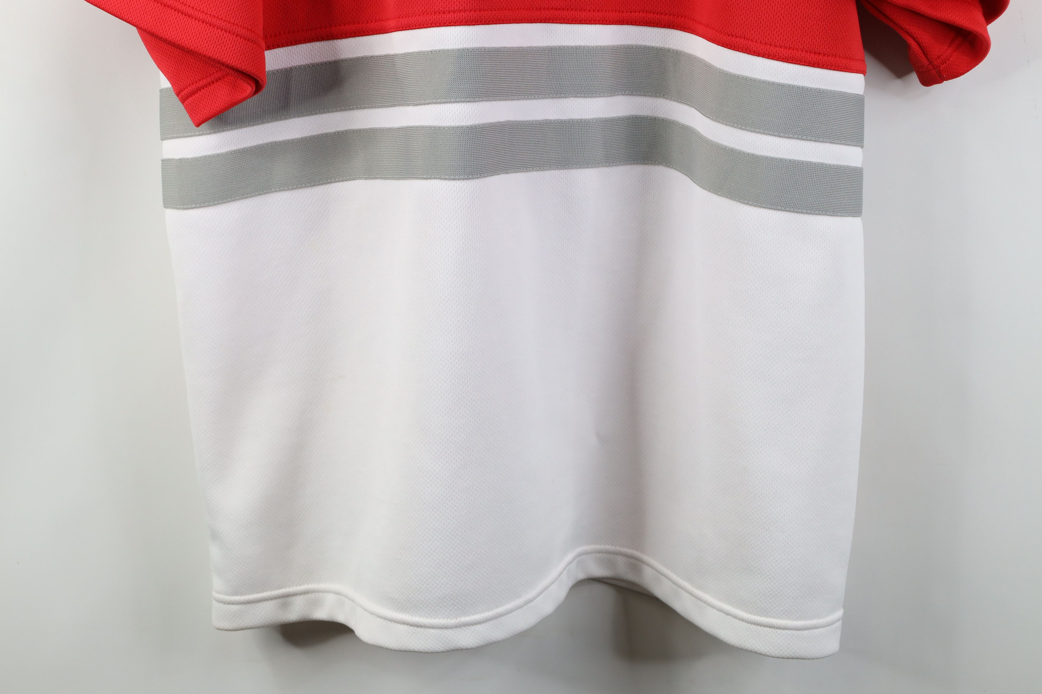 Nike Vintage 90s Nike University Basketball Warm Shooting Shirt Size US L / EU 52-54 / 3 - 16 Thumbnail