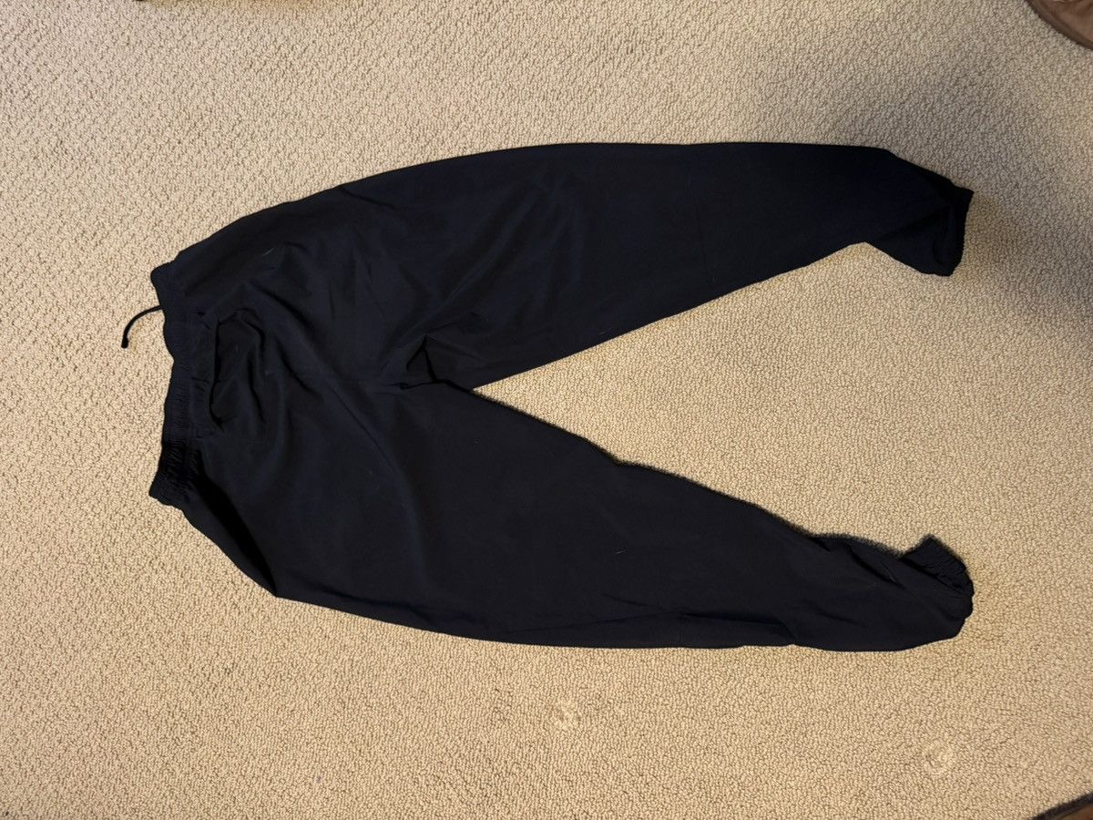 Nike Black Nike Dri-Fit jogger Size US 28 / EU 44 - 3 Thumbnail