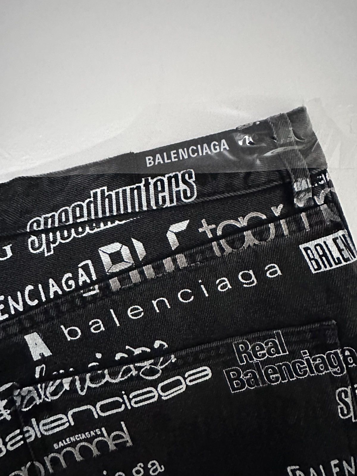 Balenciaga BALENCIAGA – TV Show Logo Print Wide Leg Denim Jeans Size US 43 - 8 Thumbnail