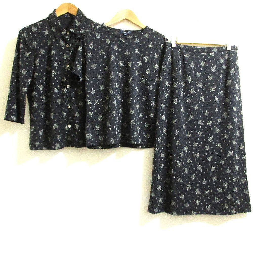 Burberry Burberry Burberry London Printed 3piece Top Shirt Skirt Set Textile Tops DUTY FREE for USA Size ONE SIZE - 1 Thumbnail