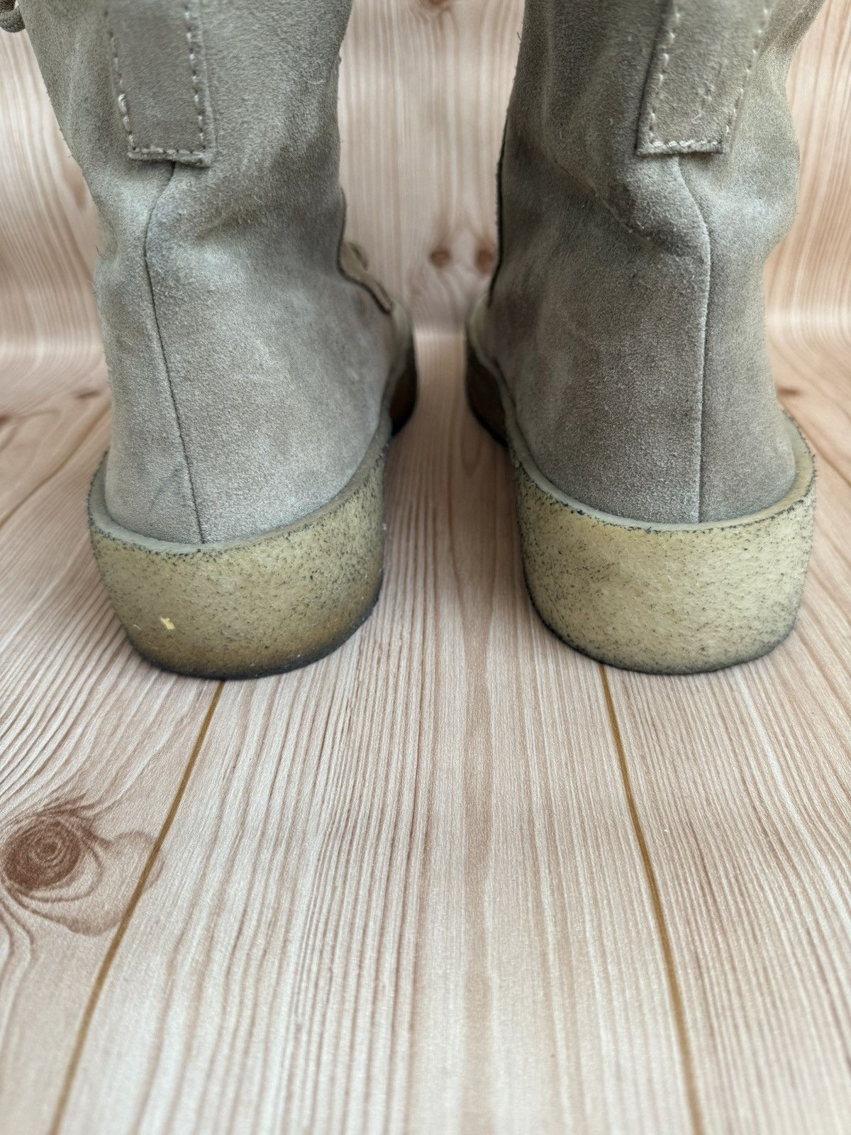 Yeezy Crepe suede boots Size US 10 / EU 43 - 15 Thumbnail