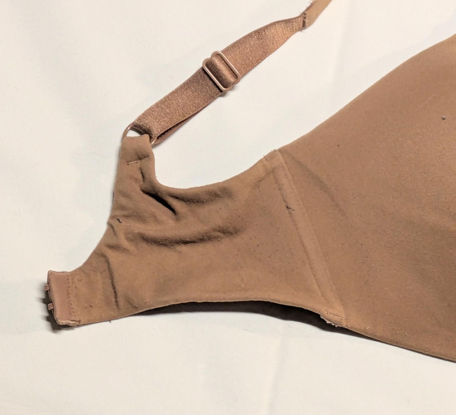 Other Wacoal 32DD Molded Padded Wireless Mocha Bra EUC Size ONE SIZE - 6 Thumbnail