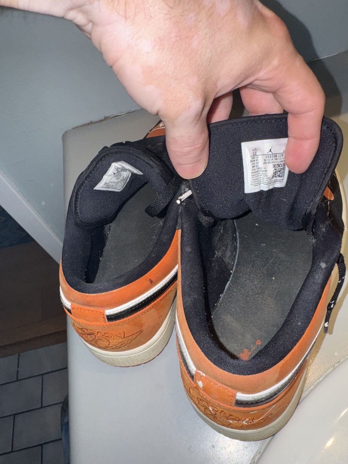 Nike Air Jordan 1 low Size US 11 / EU 44 - 2 Thumbnail