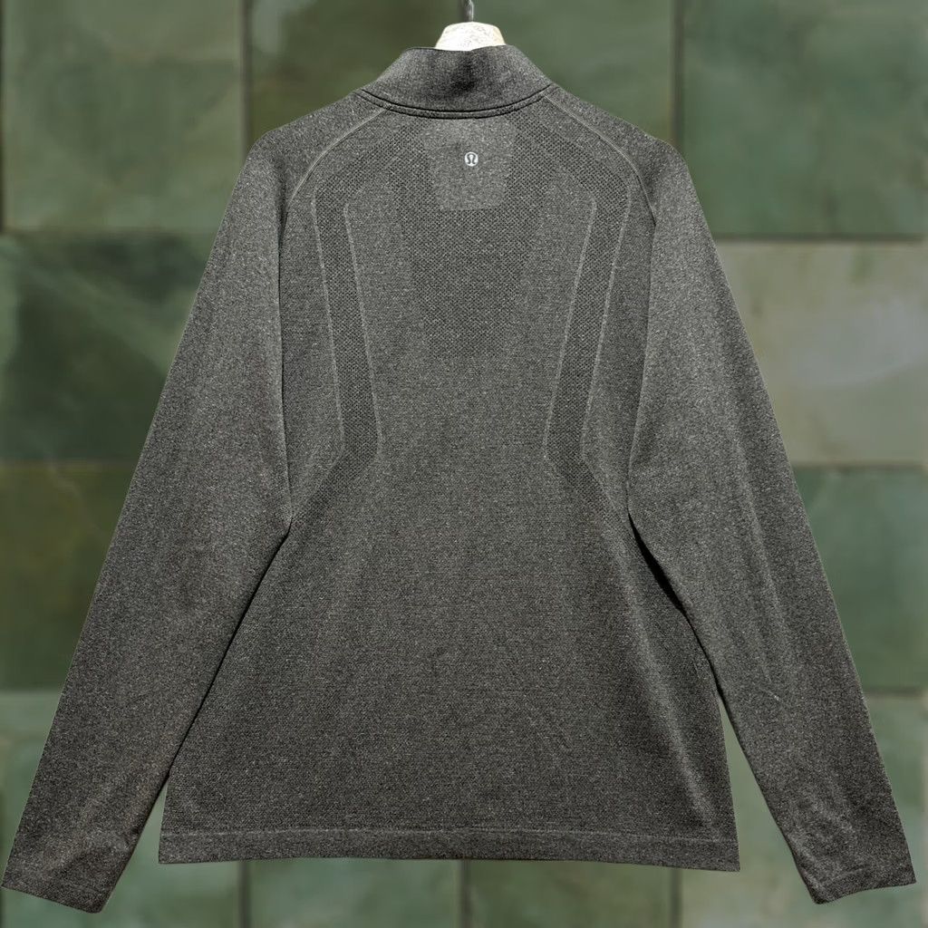 Lululemon VINTAGE? No. Size US L / EU 52-54 / 3 - 1 Thumbnail