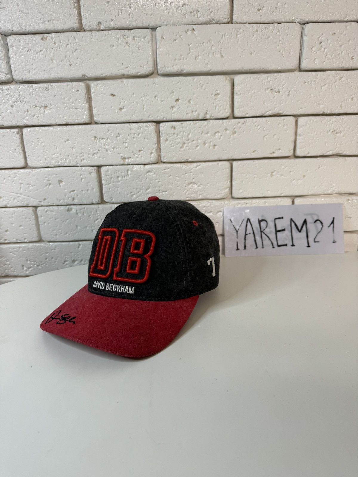 David Beckham Manchester United Sign By David Beckham vintage cap hat Size ONE SIZE - 1 Thumbnail