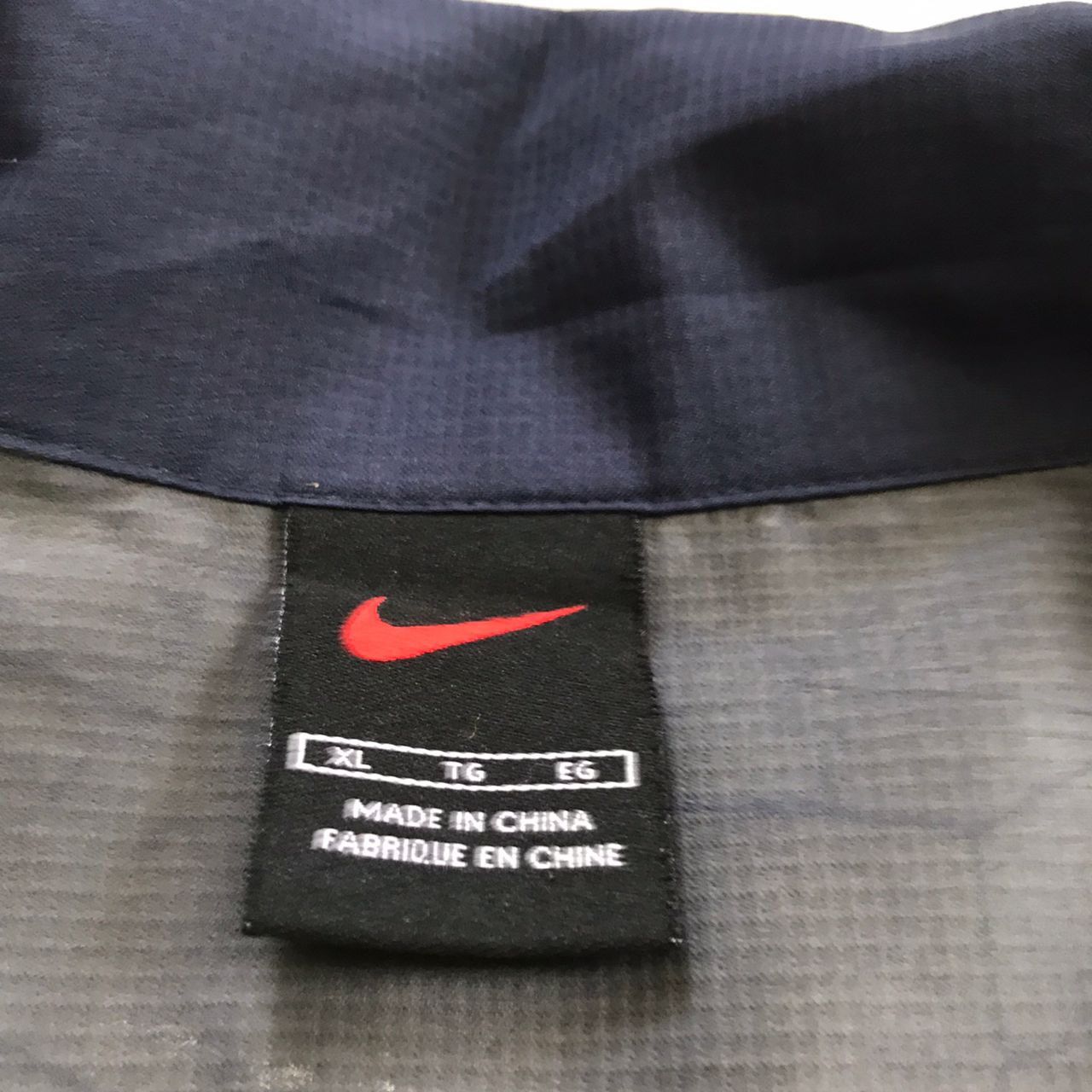 Vintage Vintage Nike Jacket Sleeve Tape Size US XL / EU 56 / 4 - 12 Thumbnail