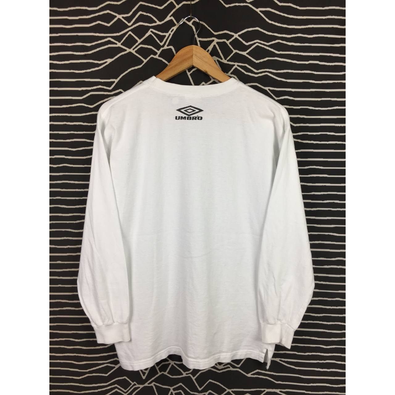 Umbro × Vintage Vtg Umbro Classic Sportswear Center Logo Long Sleeve Tee Size US M / EU 48-50 / 2 - 7 Thumbnail