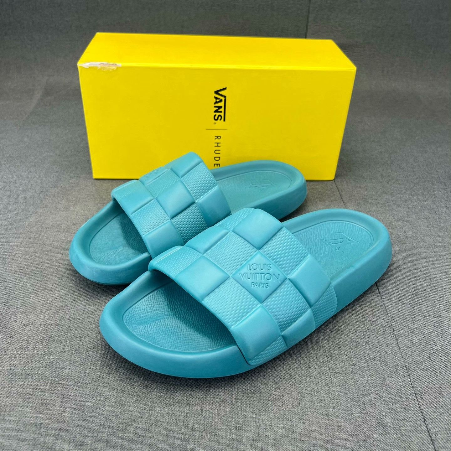 Louis Vuitton Louis Vuitton Knit Green Sandals 41 Men Size US 8.5 / EU 41-42 - 1 Thumbnail