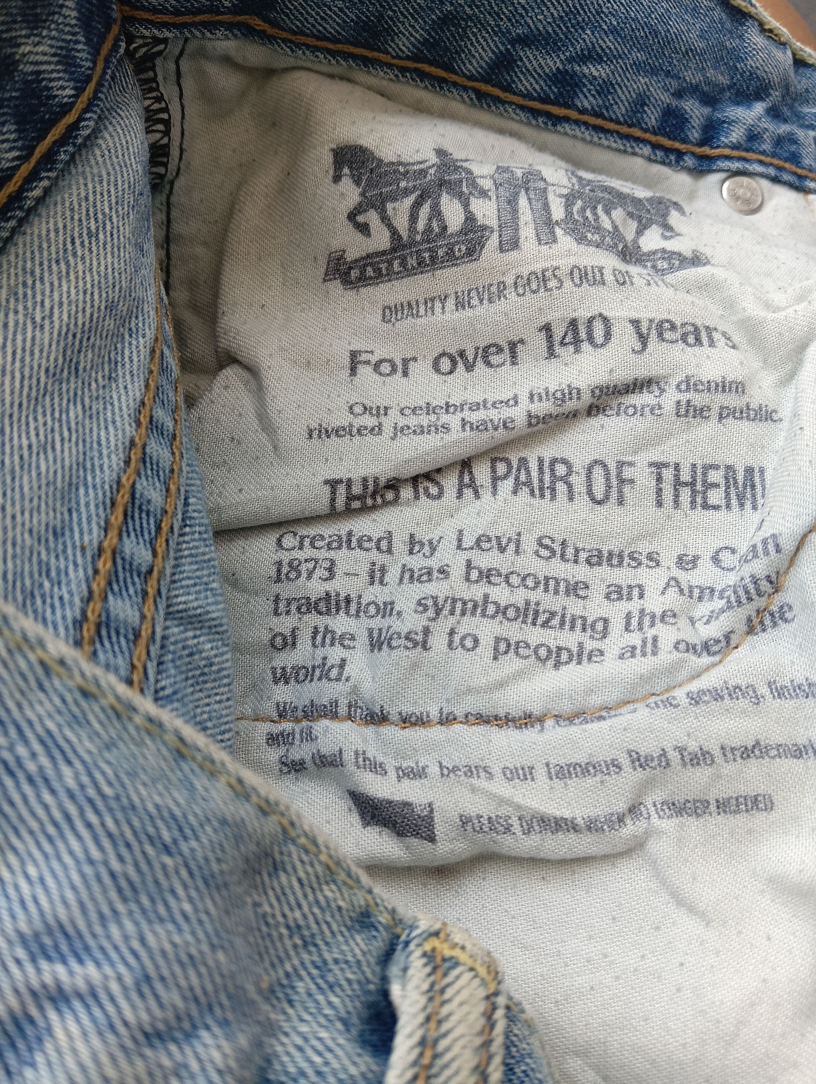Levi's vintage levis jeans distressed size 35 Size US 35 - 9 Thumbnail