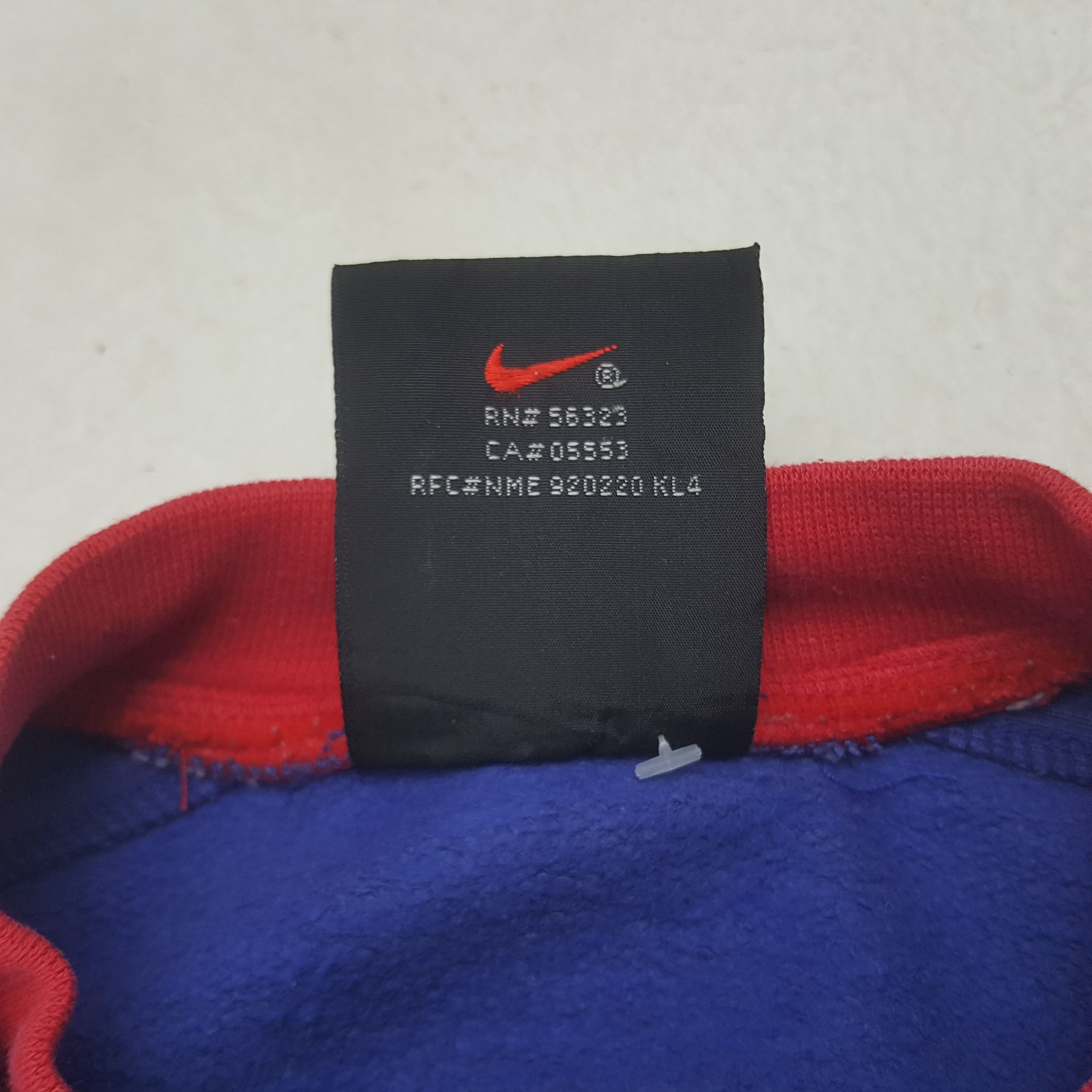 Nike Vintage NIKE Paris Saint Germany 1970 Sweatshirt Size US M / EU 48-50 / 2 - 6 Thumbnail