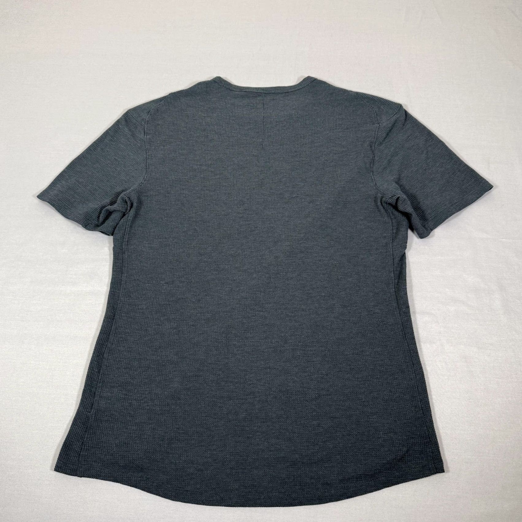 Lululemon Lululemon Shirt Mens Medium Gray Shift Stitch Waffle Knit Thermal Running Tee Size US M / EU 48-50 / 2 - 6 Thumbnail