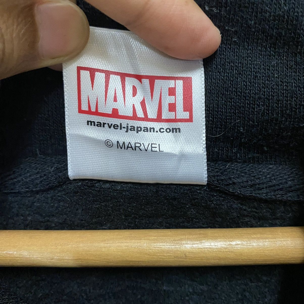 Marvel Comics Marvel Box Logo Crewneck Hoodie Size M Size US M / EU 48-50 / 2 - 11 Thumbnail