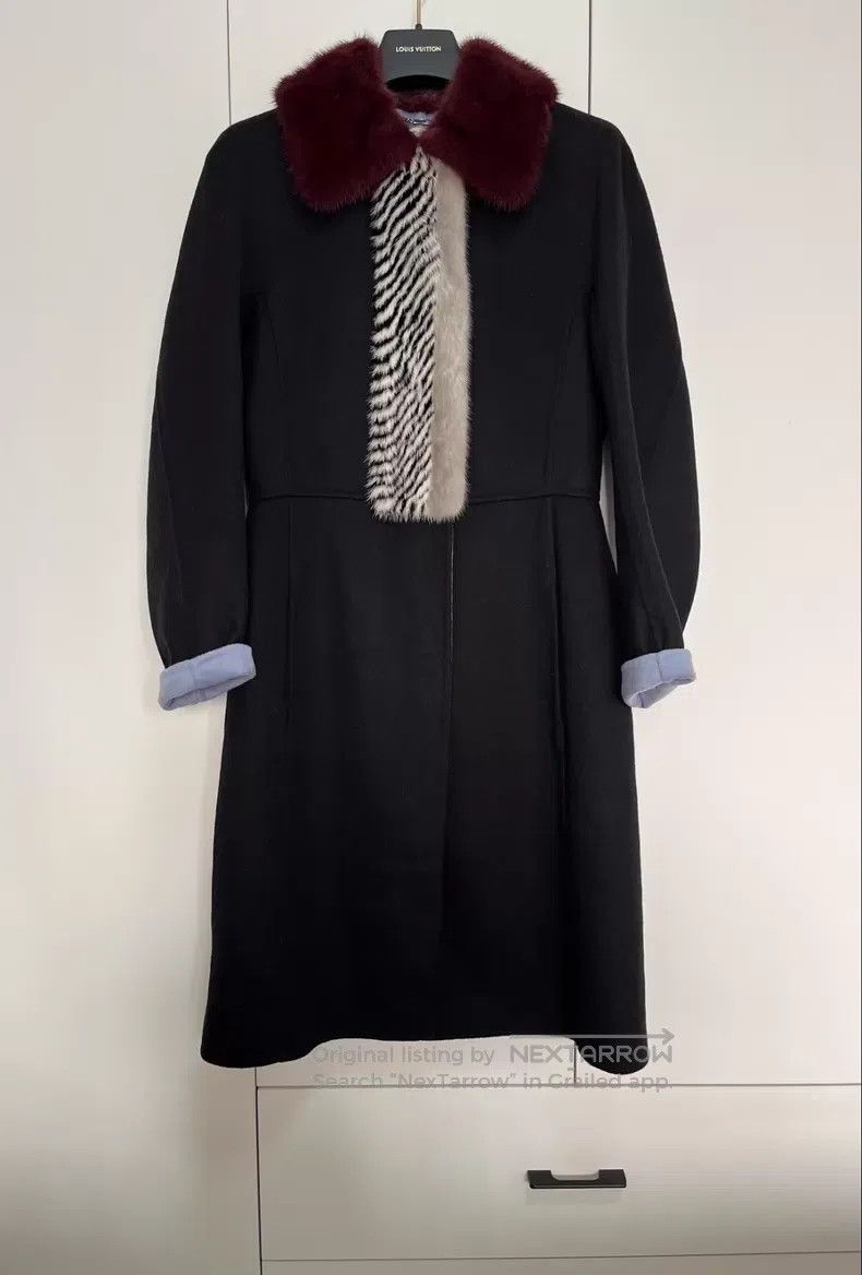 Fendi Fendi Mink Collar Coat Size XS / US 0-2 / IT 36-38 - 1 Thumbnail