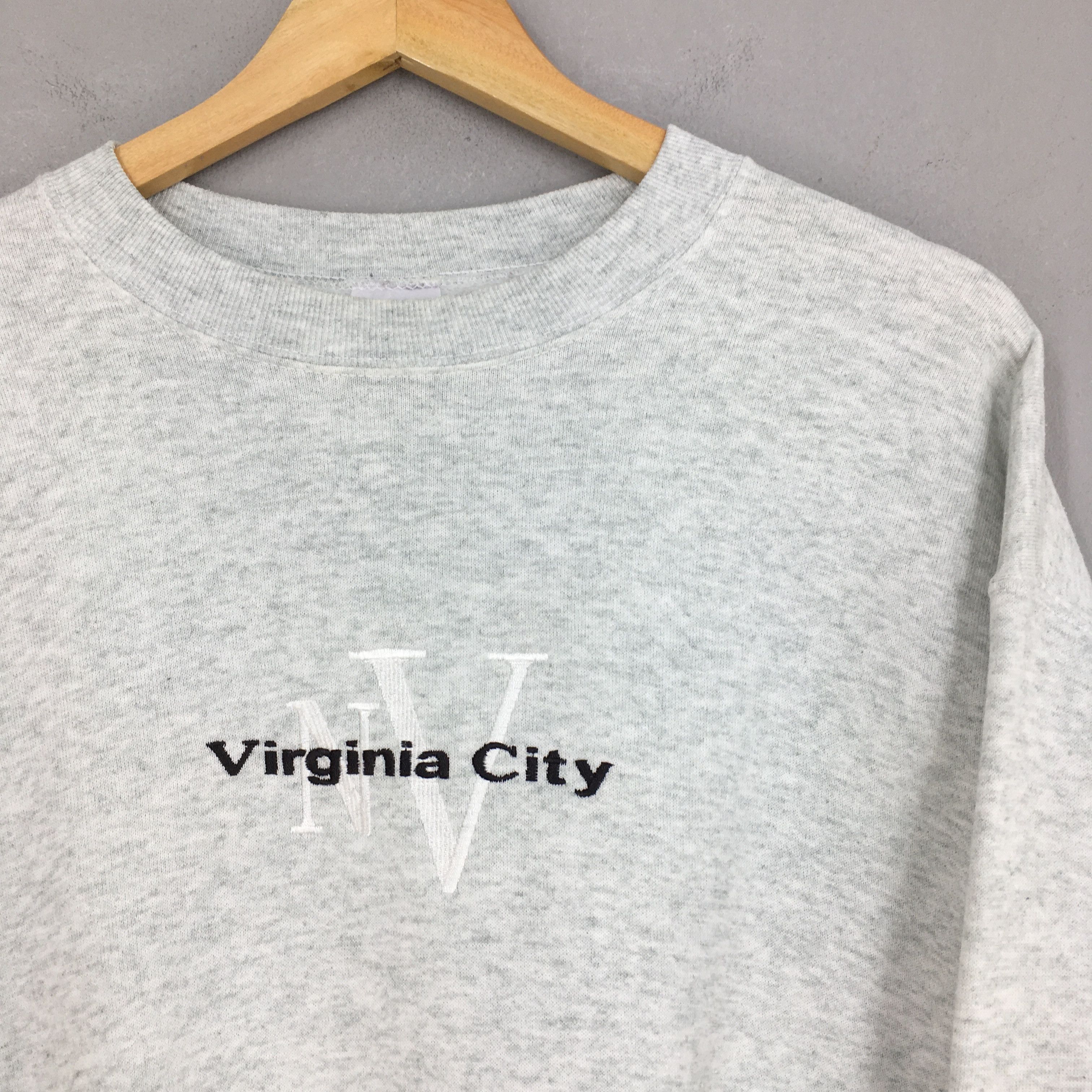 Fruit Of The Loom × Vintage Vintage 90s Virginia City Gray Sweatshirts Medium Size US M / EU 48-50 / 2 - 2 Thumbnail