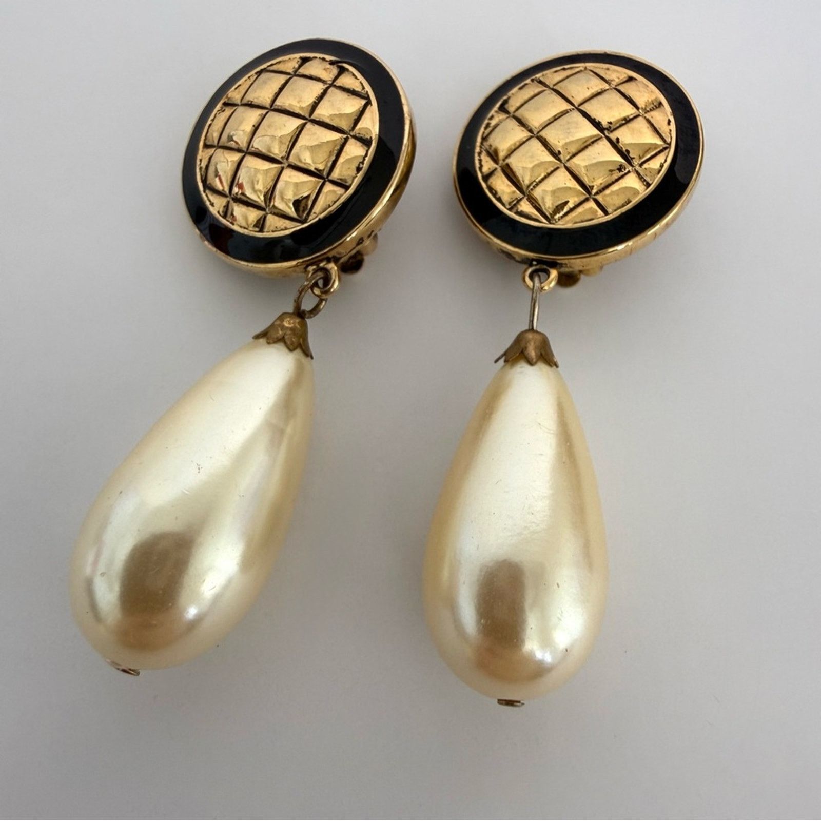 Other Vintage Carolee clip on earrings Authentic Size ONE SIZE - 3 Thumbnail