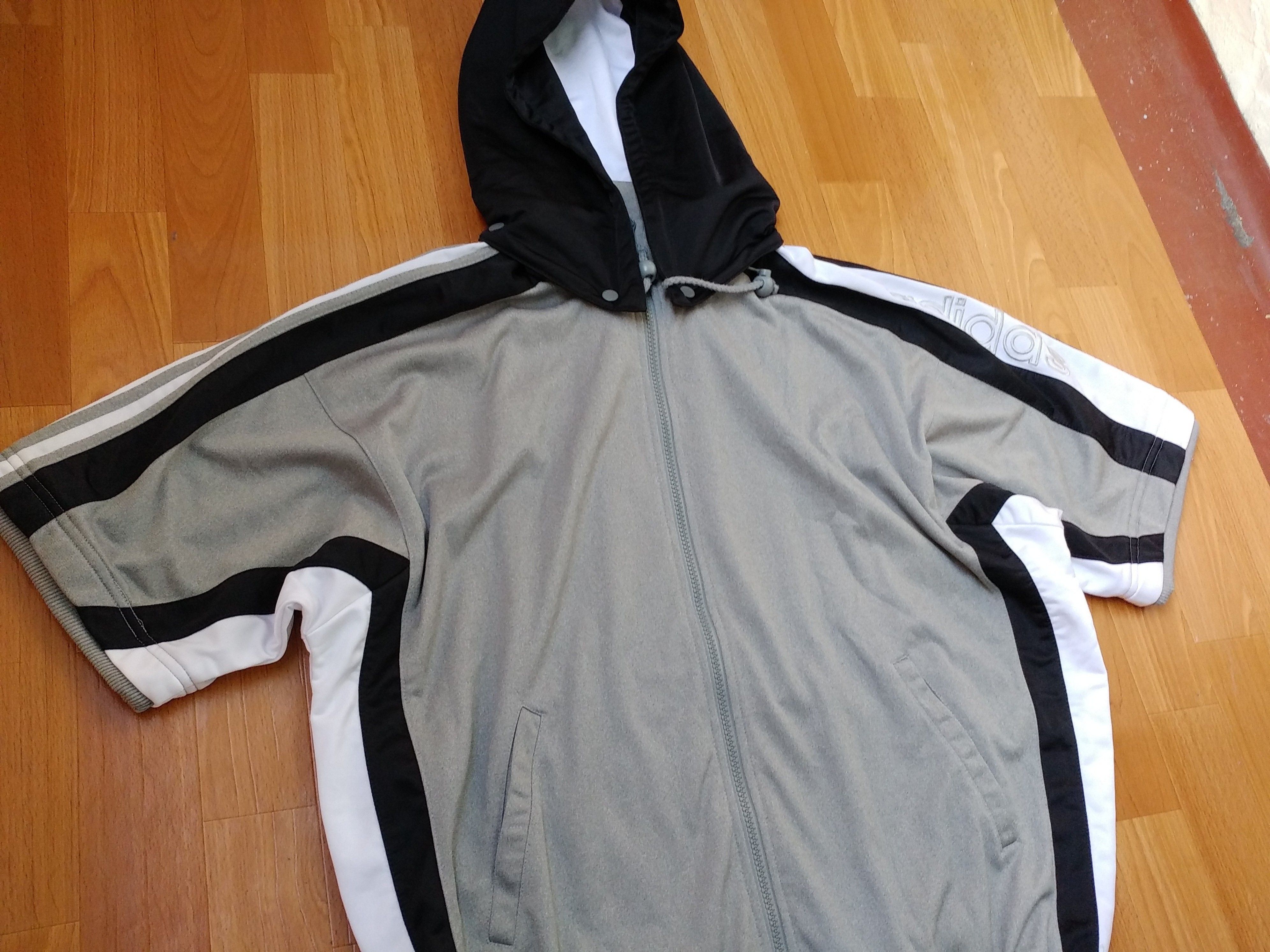 Adidas ADIDAS jersey, buttoned vintage hip hop t-shirt of 90s M Size US M / EU 48-50 / 2 - 9 Thumbnail
