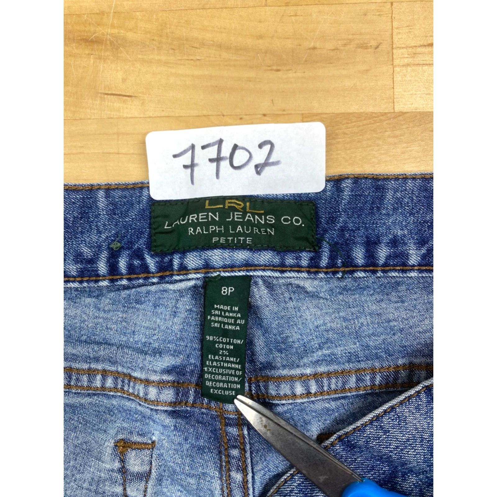 Ralph Lauren Lauren Ralph Lauren Denim Shorts Womens 8P Blue Cutoff Raw Hem Mid Rise 7702 Size 30" / US 8 / IT 44 - 3 Thumbnail