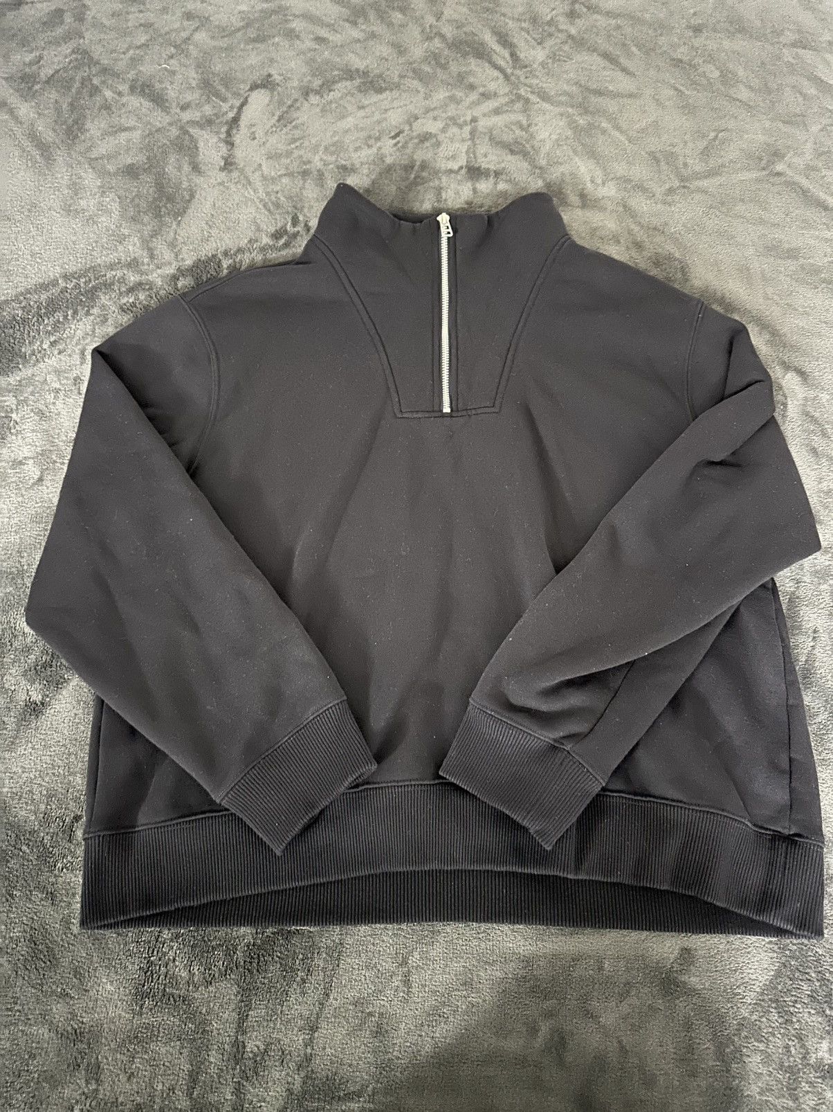 H&M Black QuarterZip Size US L / EU 52-54 / 3 - 1 Preview