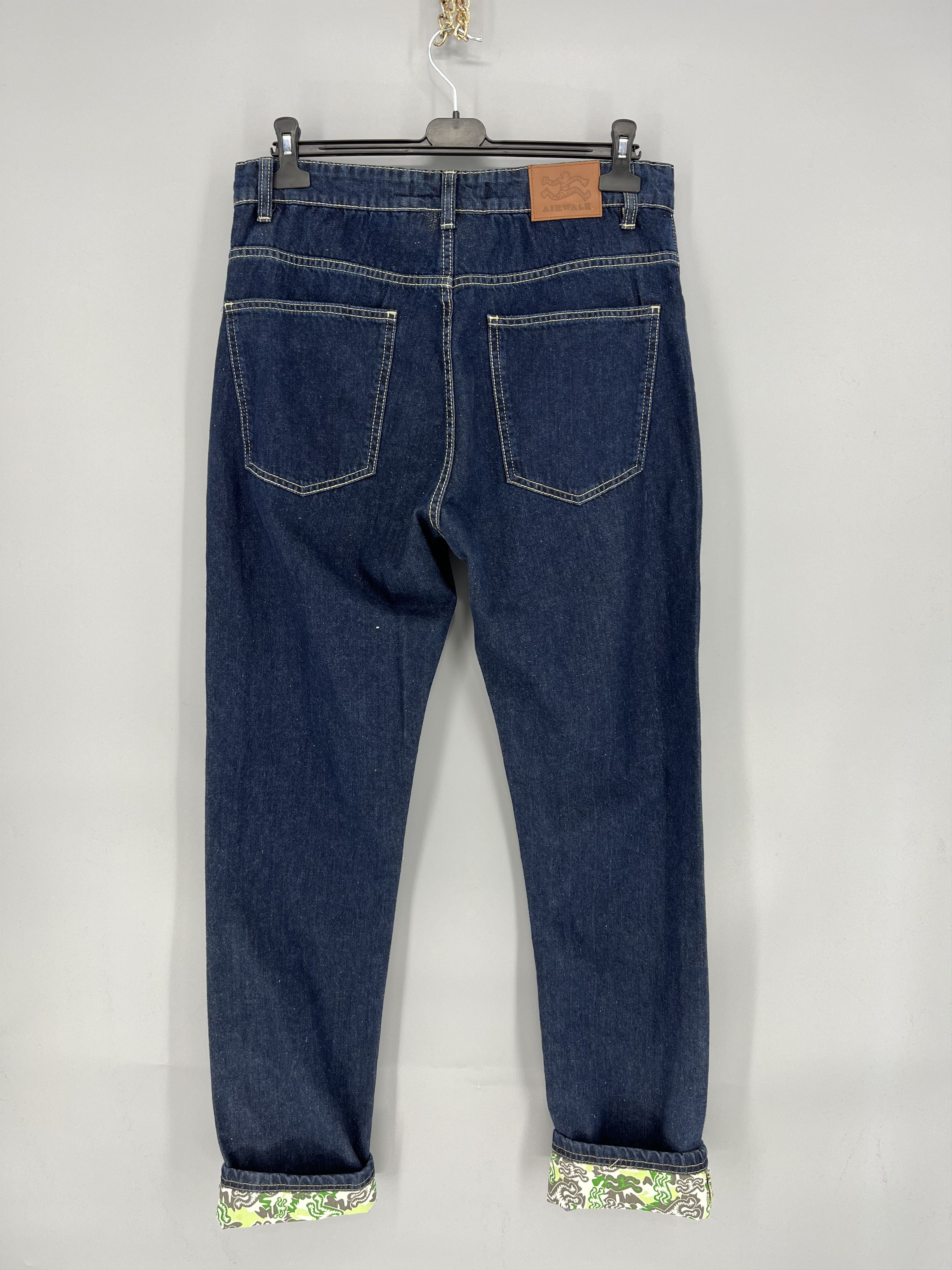 Airwalk × Vintage Vintage Airwalk Turn Up Jean Running Man Skate Jeans Size US 32 / EU 48 - 7 Thumbnail