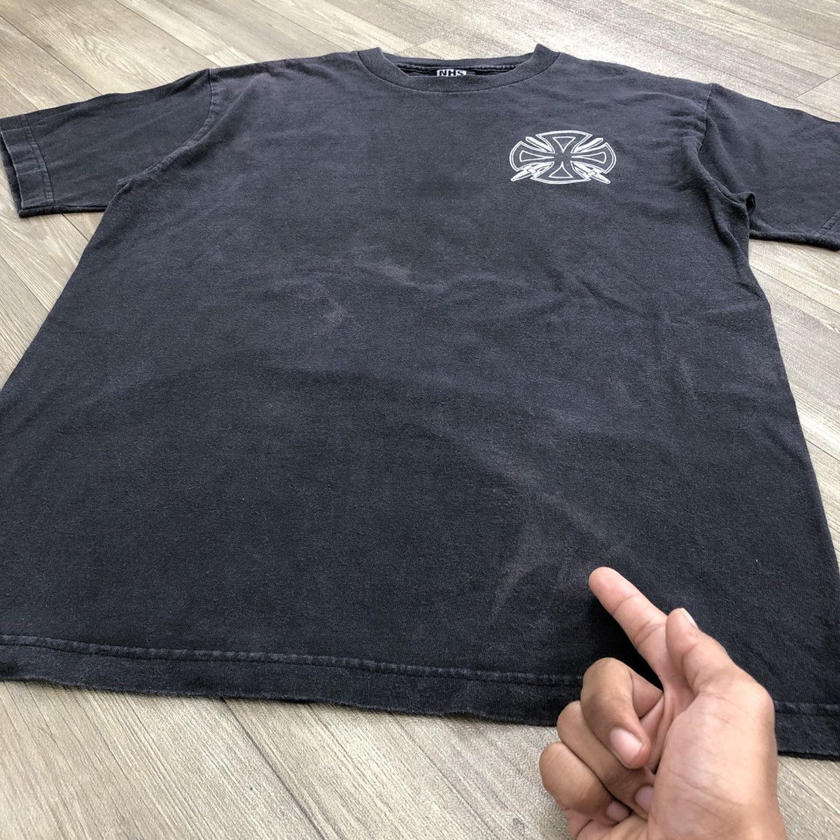 Independent Truck Co. × Vintage Vintage 90s Independent Truck Rowley Skateboarding Tee Size US M / EU 48-50 / 2 - 10 Thumbnail