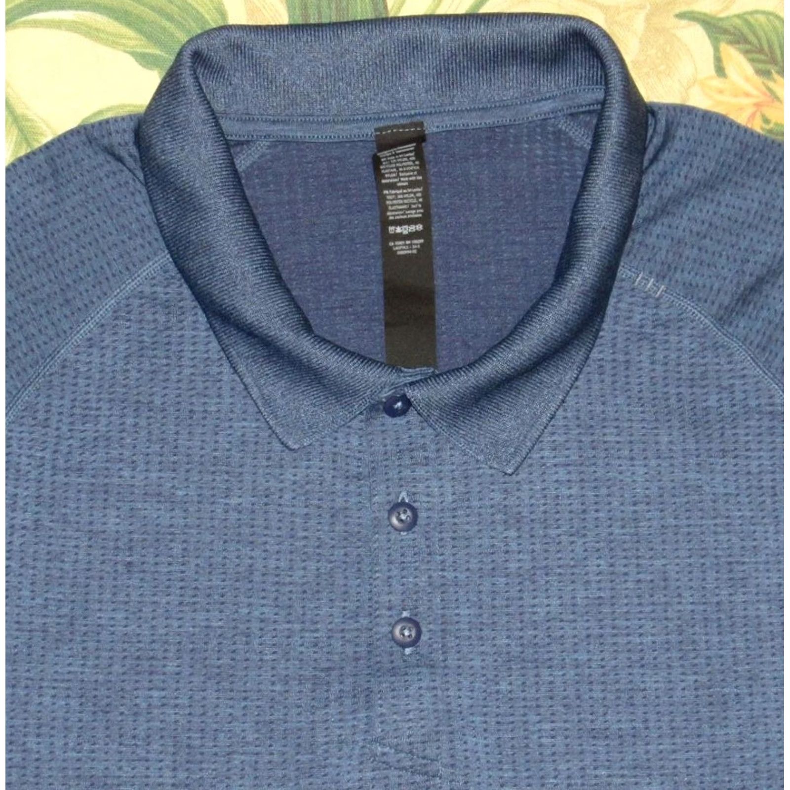 Lululemon LULULEMON Blue Short Sleeve Metal Vent Tech Polo Shirt XXL Size US XXL / EU 58 / 5 - 2 Thumbnail