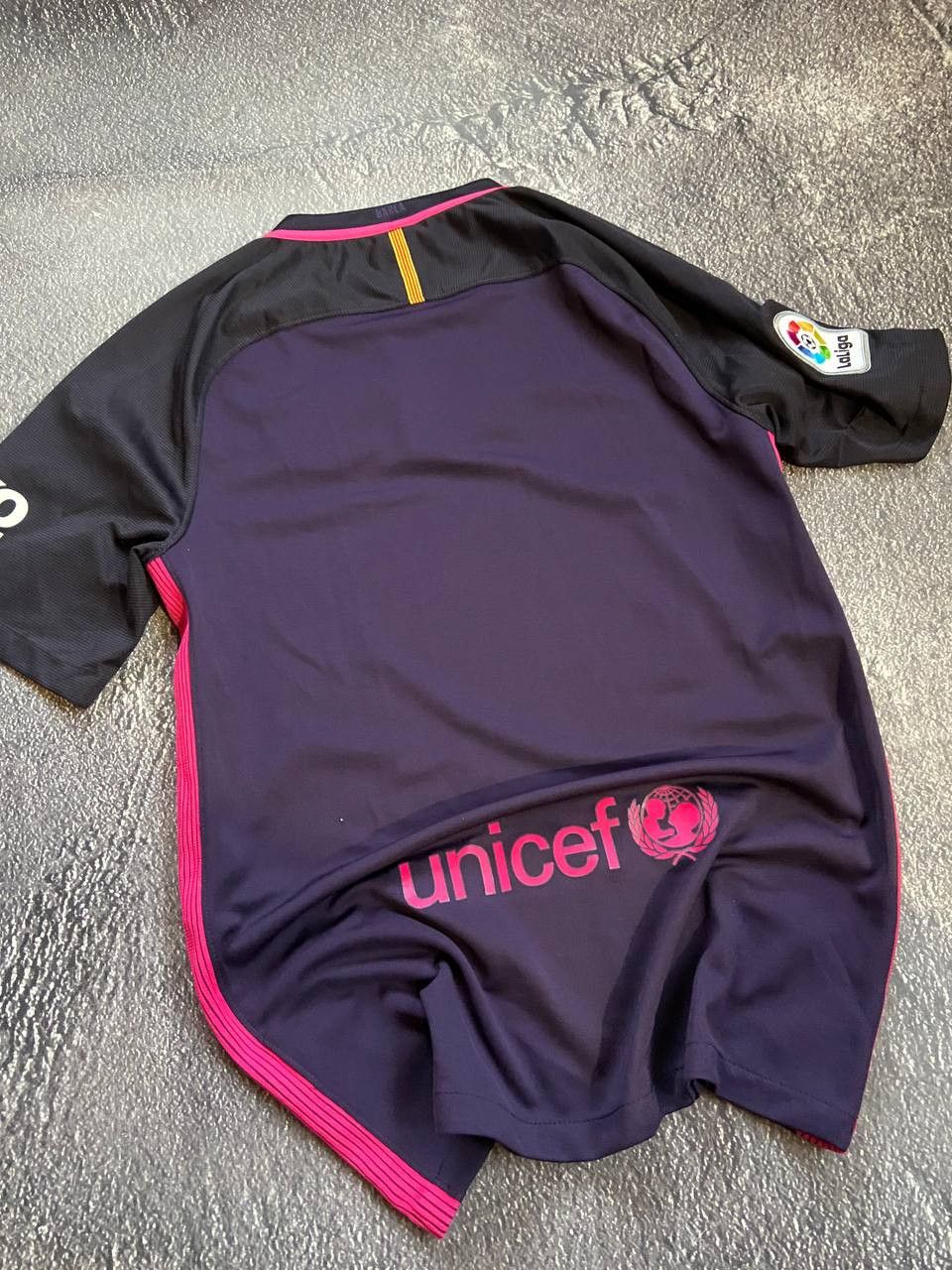 Nike Nike Barcelona 2015 World Chamoions jersey Size US S / EU 44-46 / 1 - 6 Thumbnail