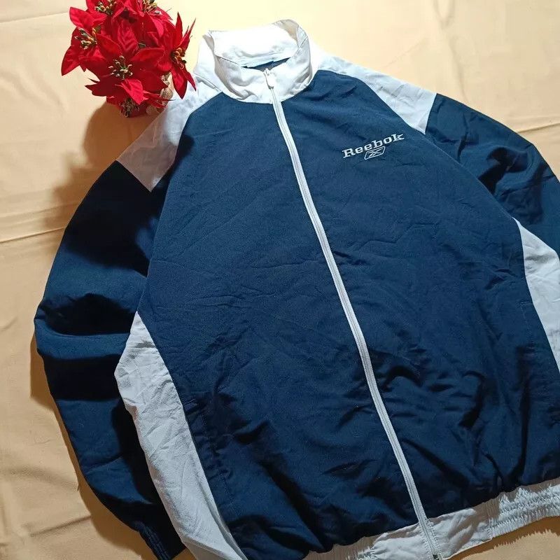 Reebok Vintage 00s Reebok Tracksuit Jacket Full Zip White Blue XL Size US XL / EU 56 / 4 - 3 Thumbnail