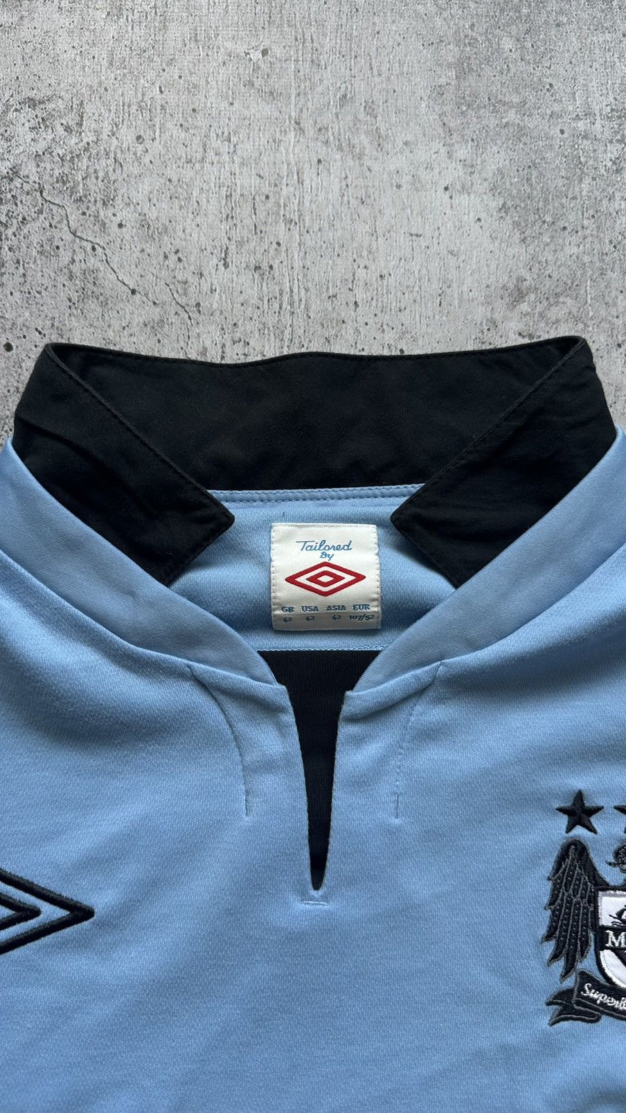 Umbro 2012/13 Umbro Manchester City Vintage Home Soccer Jersey Size US L / EU 52-54 / 3 - 6 Thumbnail