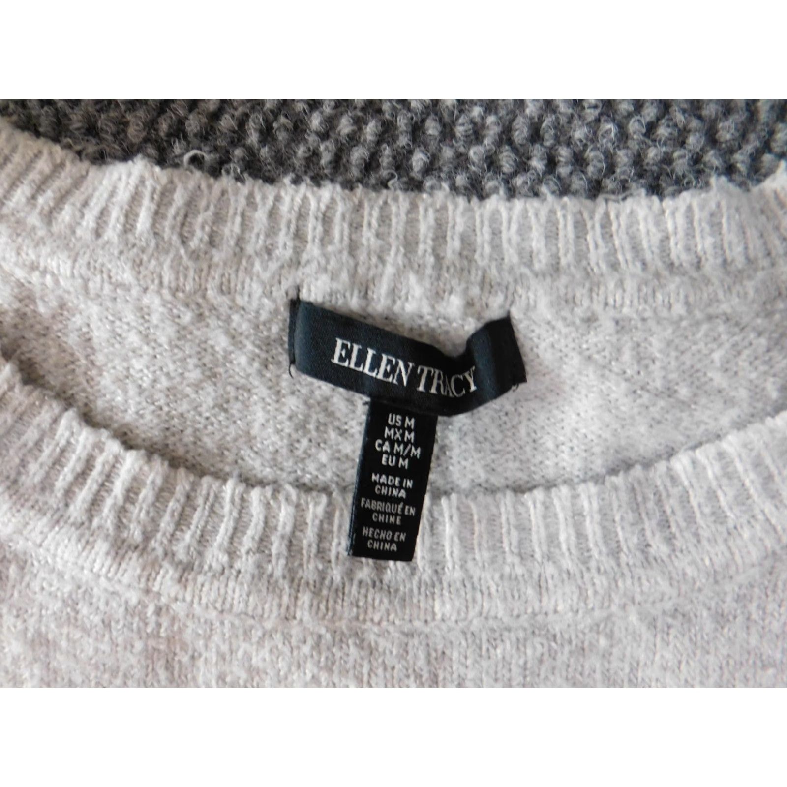Ellen Tracy Ellen Tracy Womens Sweater M Gray Crewneck Pullover Knit Cotton Cable Knit Raglan Sleeve Button Details Parka? Size M / US 6-8 / IT 42-44 - 4 Thumbnail