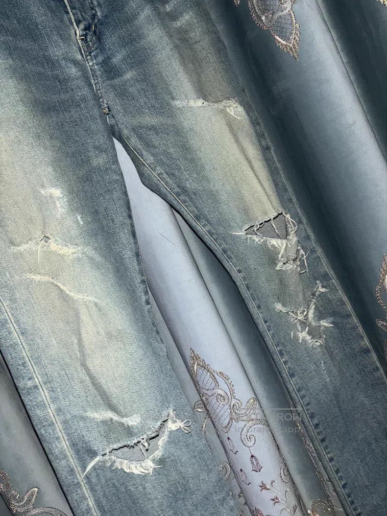 Saint Laurent Paris Saint Laurent Paris Cat Scratch Washed Light Blue Destroye Size US 31 - 4 Thumbnail