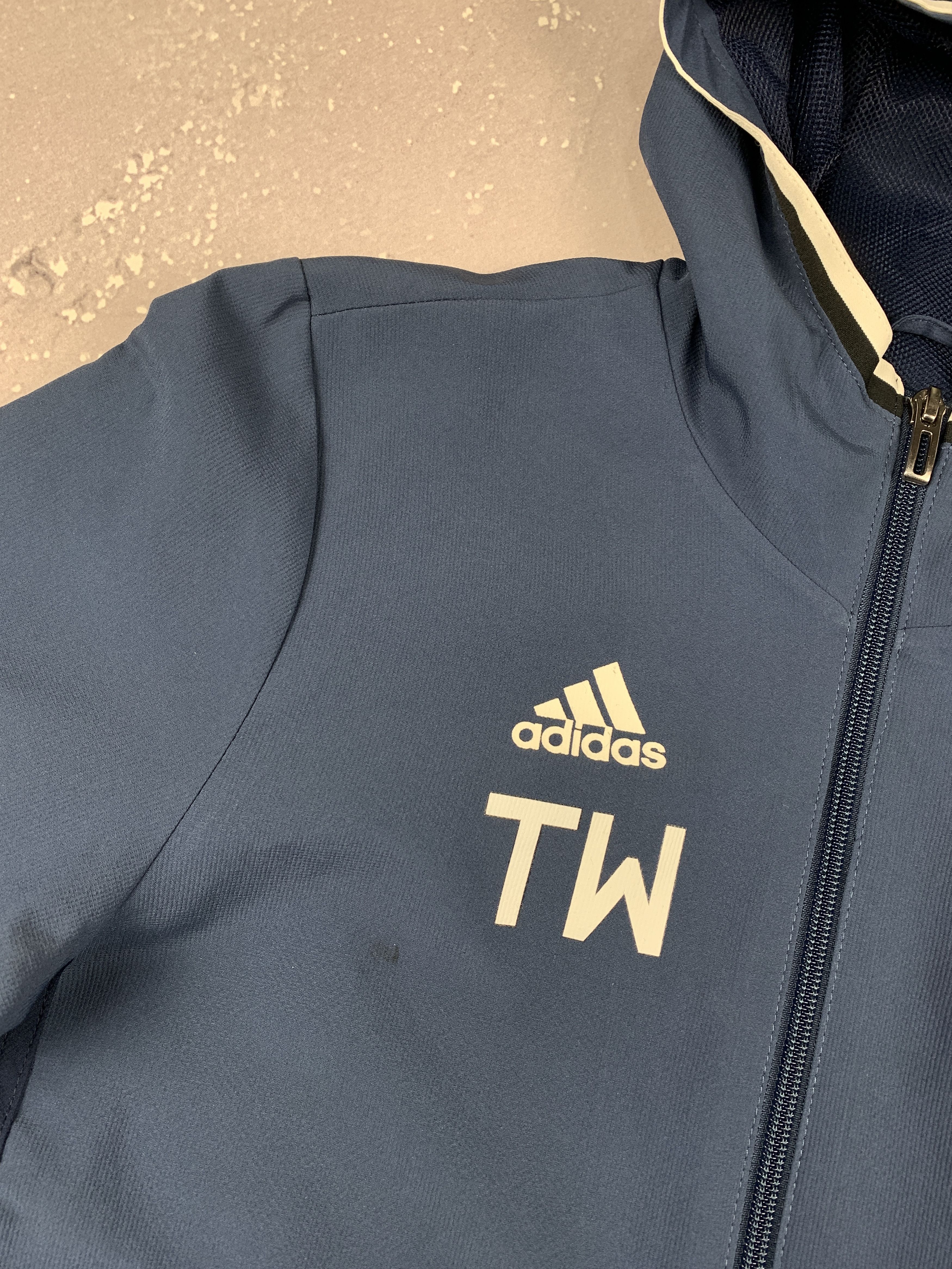 Adidas 2016 Adidas Manchester United Training Hoodie Jacket Youth Size US XXS / EU 40 - 7 Thumbnail