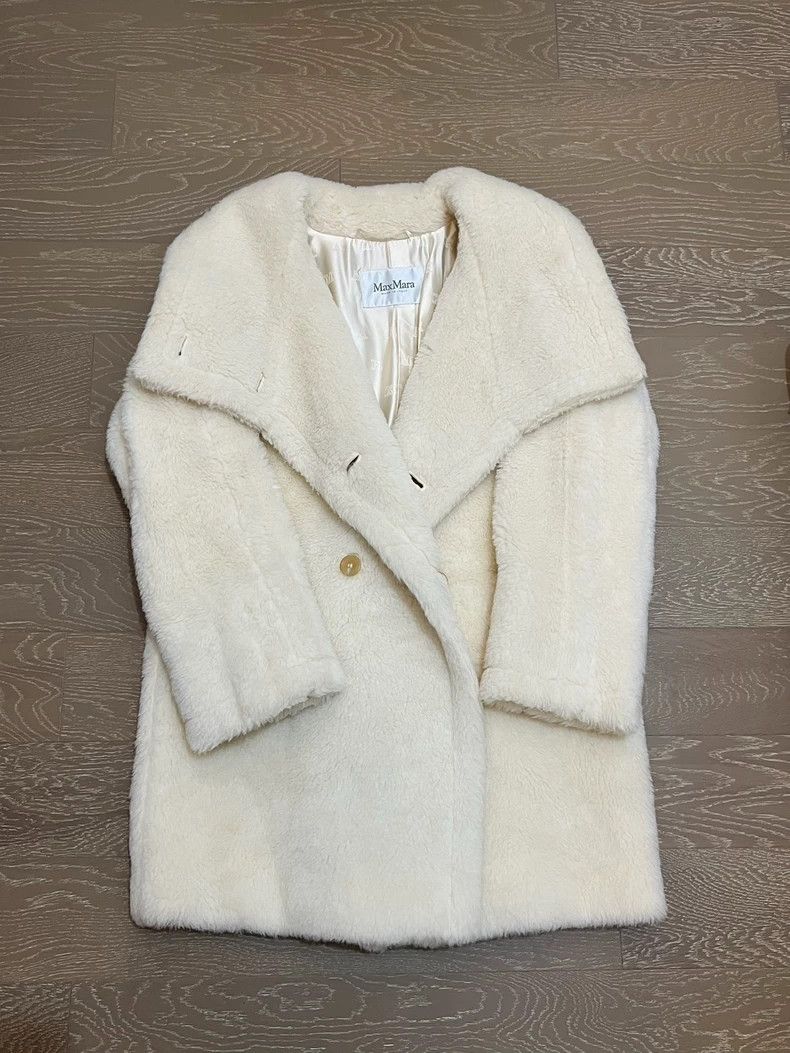 Max Mara Max Mara Fourth Generation Creamy White Teddy Bear Size S / US 4 / IT 40 - 1 Thumbnail