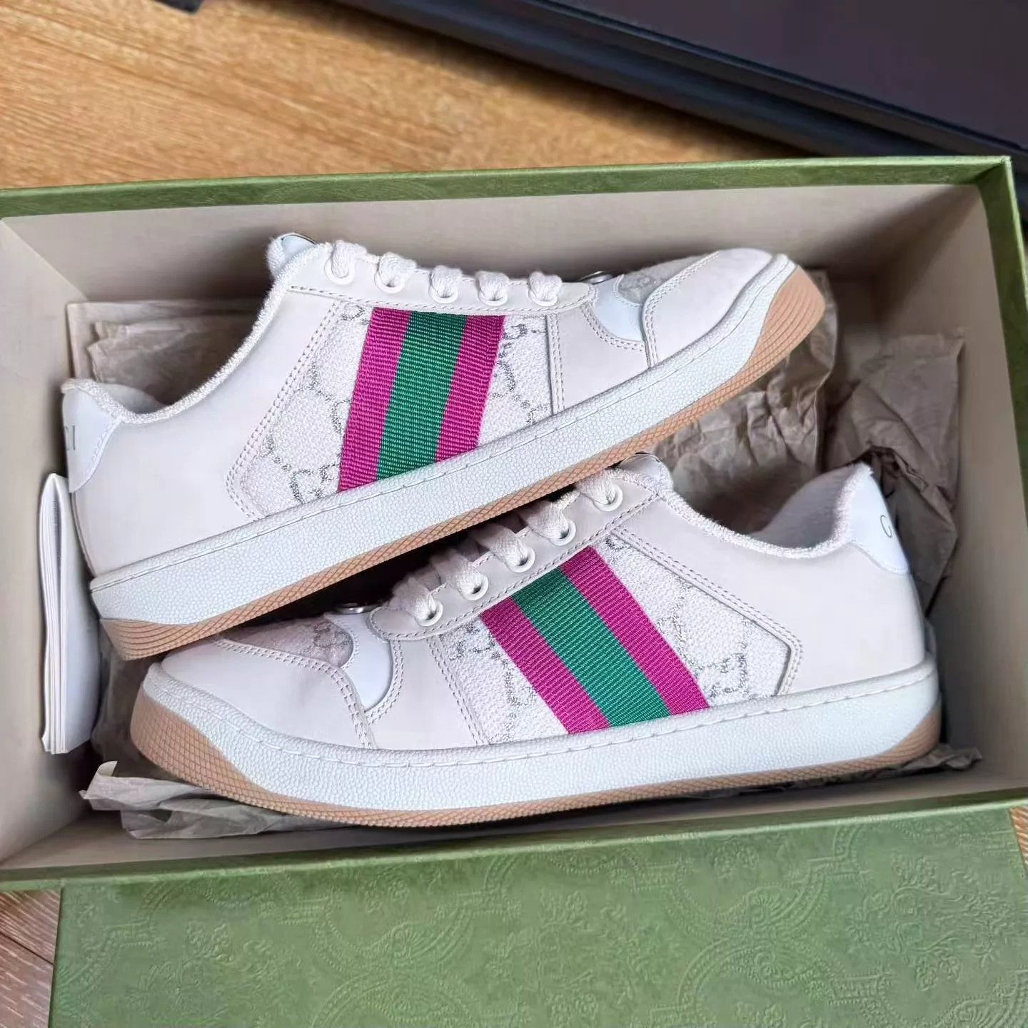 Gucci Gucci Dirty Sneaker Beige/White/Pink/Green GG Enamel 37.5 Size US 7 / IT 37 - 5 Thumbnail