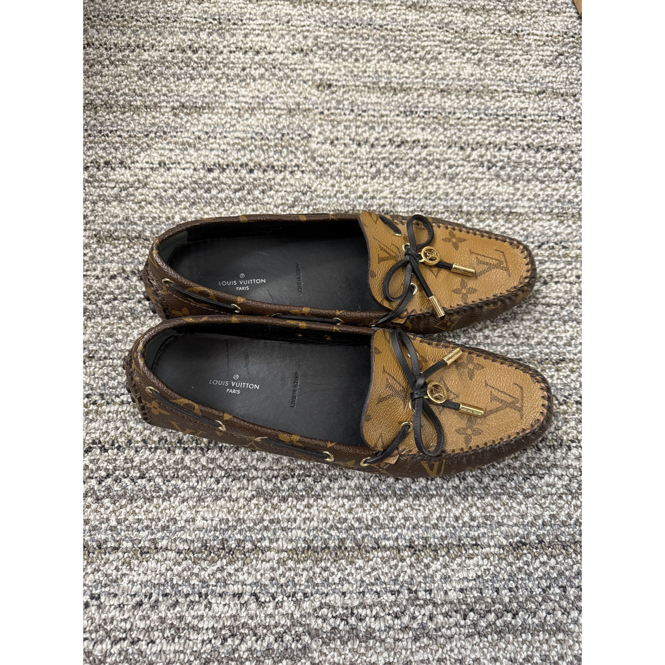 Louis Vuitton Louis Vuitton Monogram Leather Loafers With Gold-Tone Accent Size US 9 / IT 39 - 10 Thumbnail