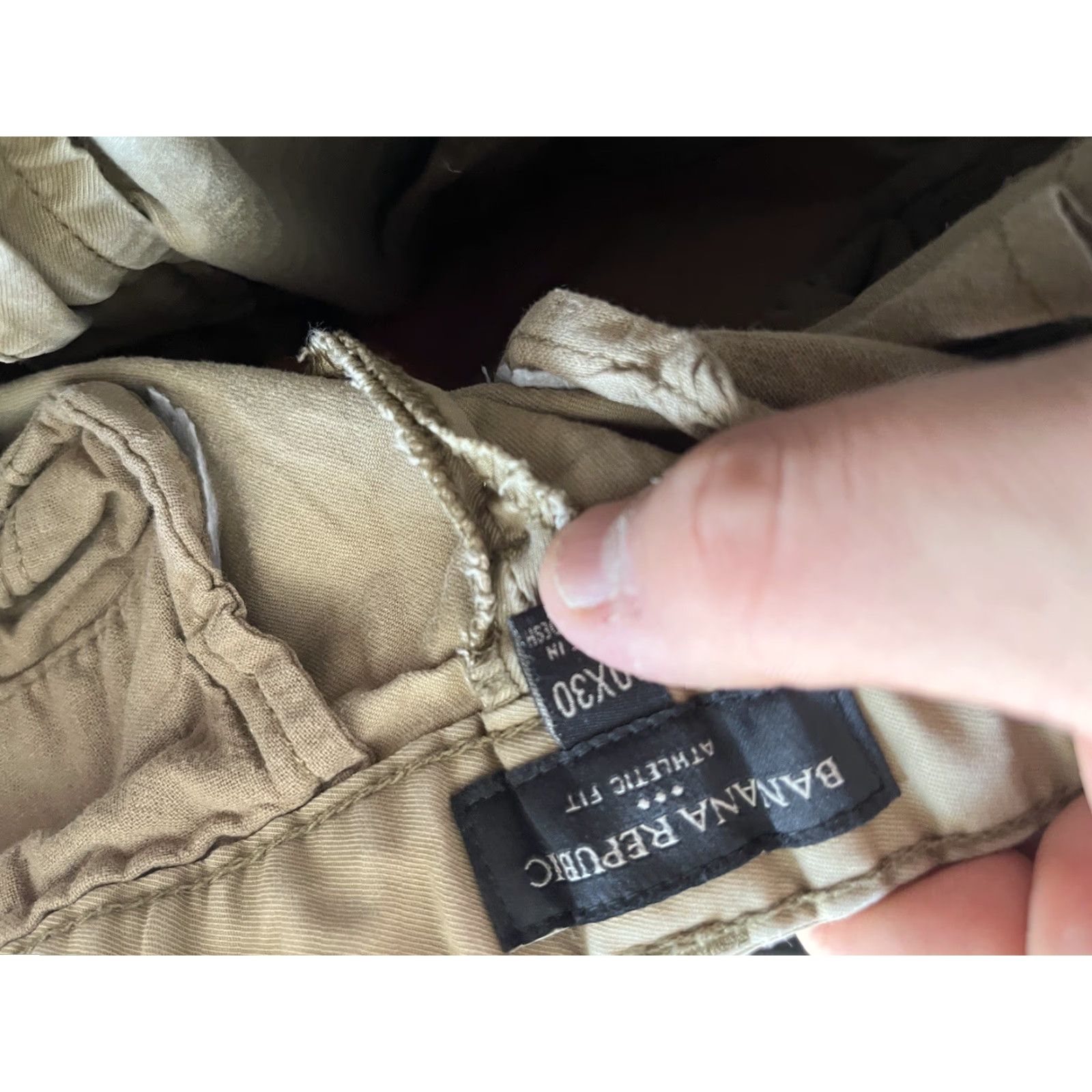 Banana Republic Banana Republic Men’s Chino Slim Athletic Fit Pants Beige 30x30 Pants Mens Beige 30x30 Chino Slim Athletic Fit Banana Republic Size US 30 / EU 46 - 5 Thumbnail
