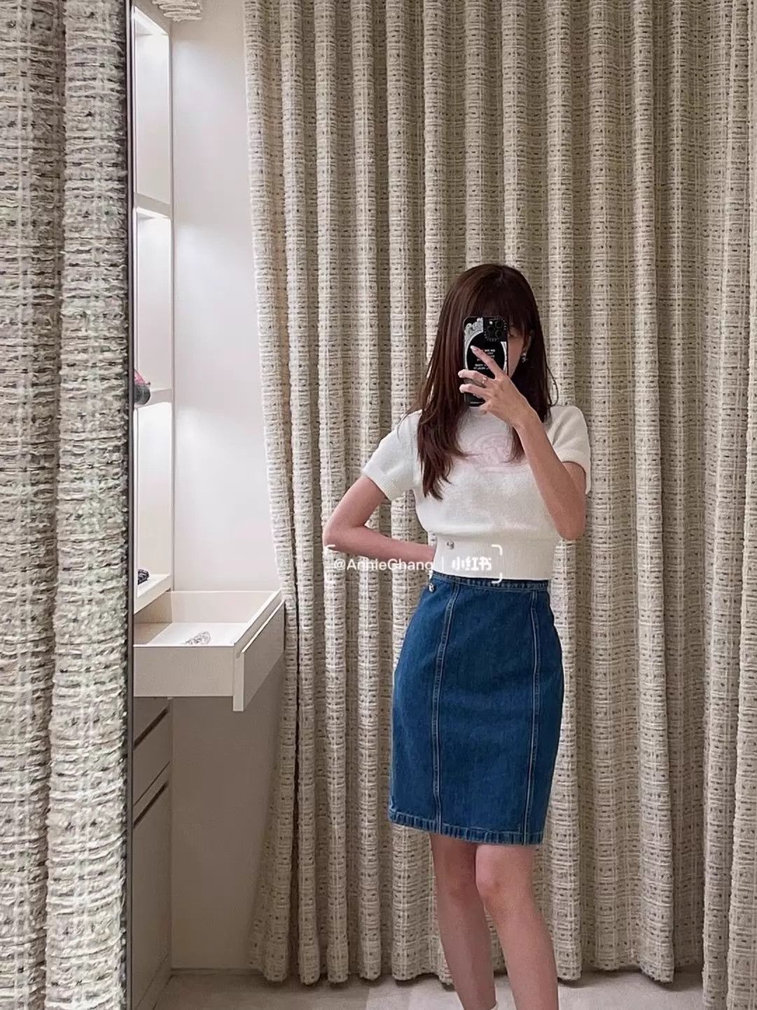 Chanel Chanel 22k Blue Crystal Buckle Denim Skirt 100% Cotton 34 Size 25" / US 0 / IT 36 - 4 Thumbnail