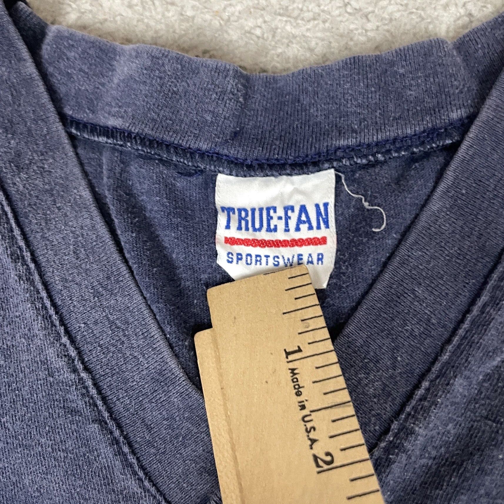 Vintage VINTAGE True Fan New York Giants Tshirt Adult L White USA Football Giants Logo 1990s Gameday Size US L / EU 52-54 / 3 - 3 Thumbnail
