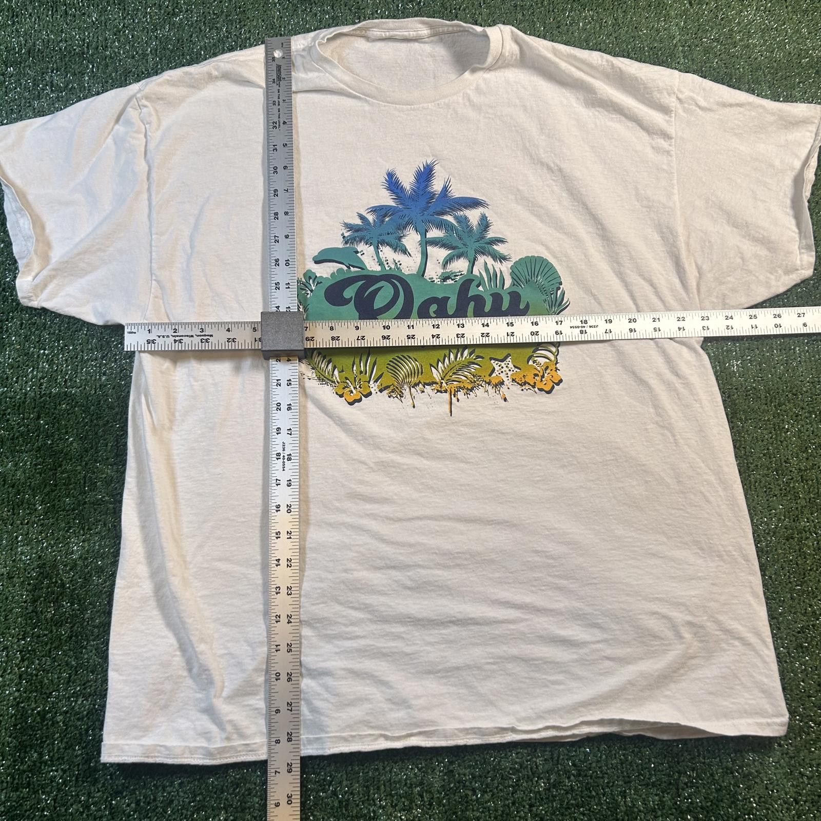 Other White T-Shirt with Hawaiian Graphic. XL Size US XL / EU 56 / 4 - 2 Thumbnail