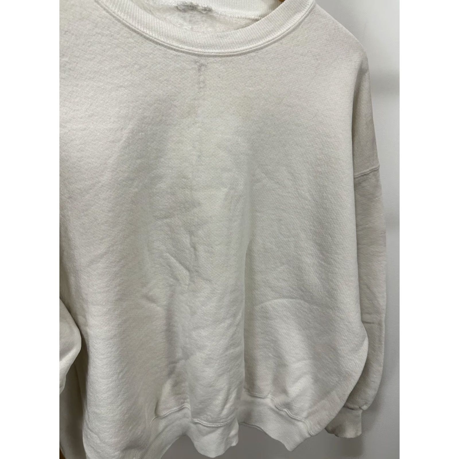 Vintage VTG Worn Cotton Boxy Crewneck Sweatshirt L White Men Sweatshirt Size L Pullover Distressing Yellowing Wear Size US L / EU 52-54 / 3 - 8 Thumbnail