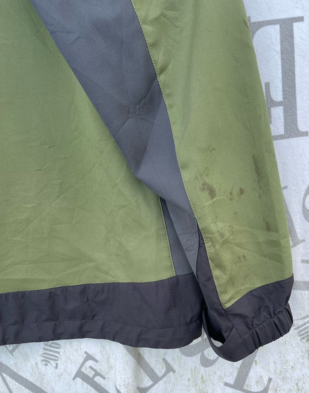 Montbell Mont-bell Men's Green/Gray Hooded Full Zip Outdoor Jacket Size US M / EU 48-50 / 2 - 14 Thumbnail